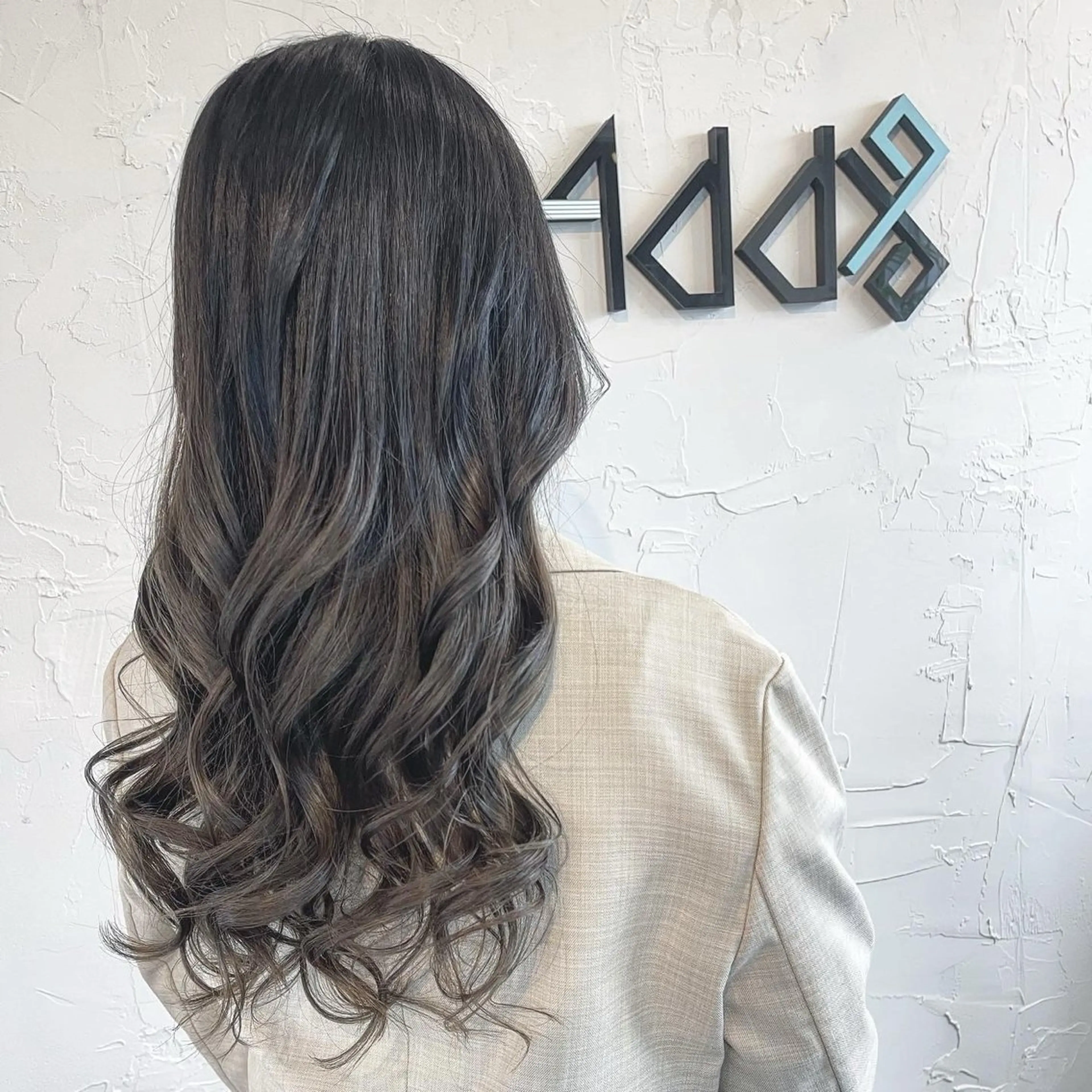 ロング カラー パーマ ヘアアレンジ ヘアカラー トリートメント Add9 柳田健登のヘアスタイル