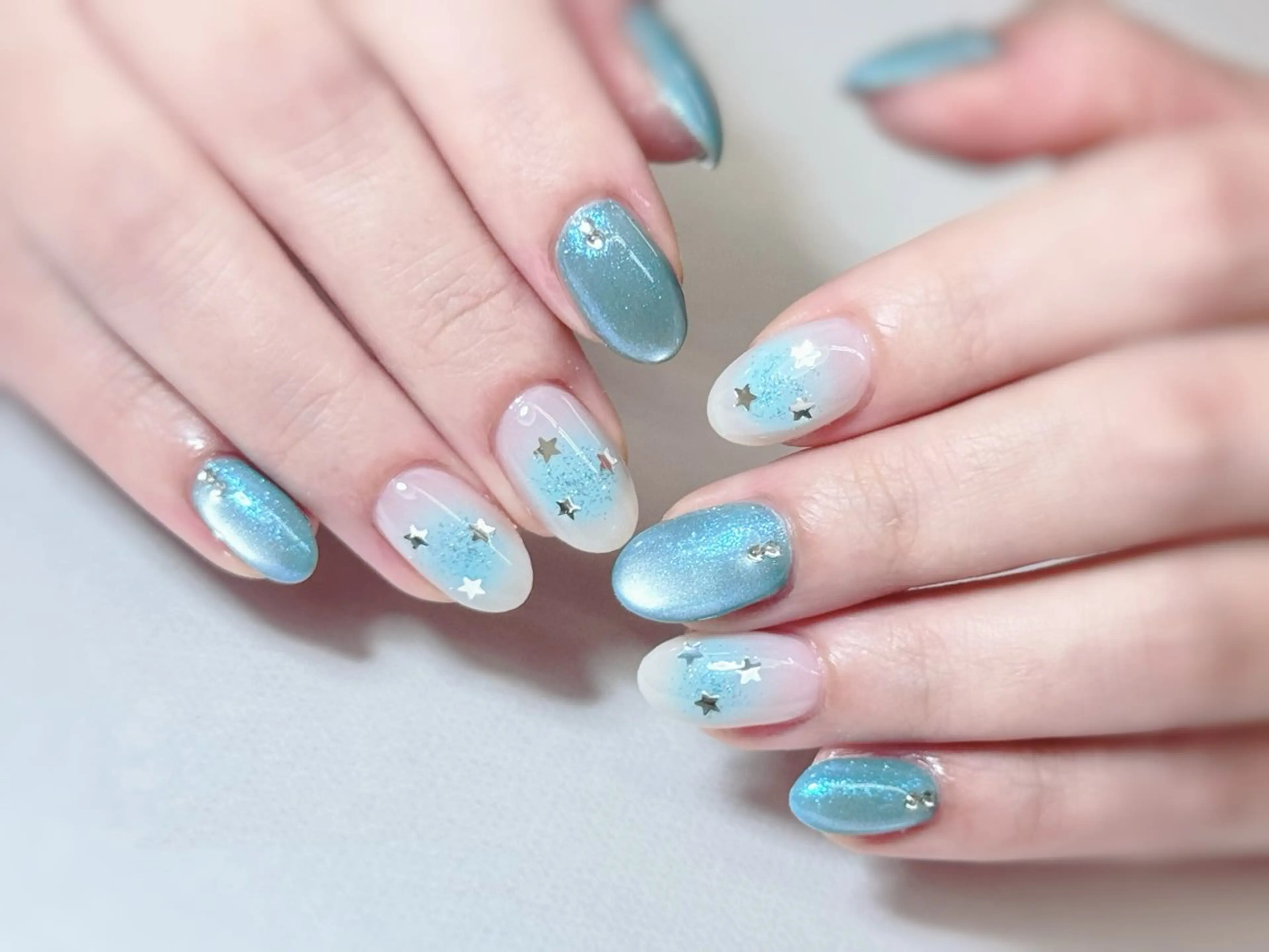 【ハンド】☆90分持ち込みデザイン・パーツつけ放題☆「ジェルオフ無料」の写真