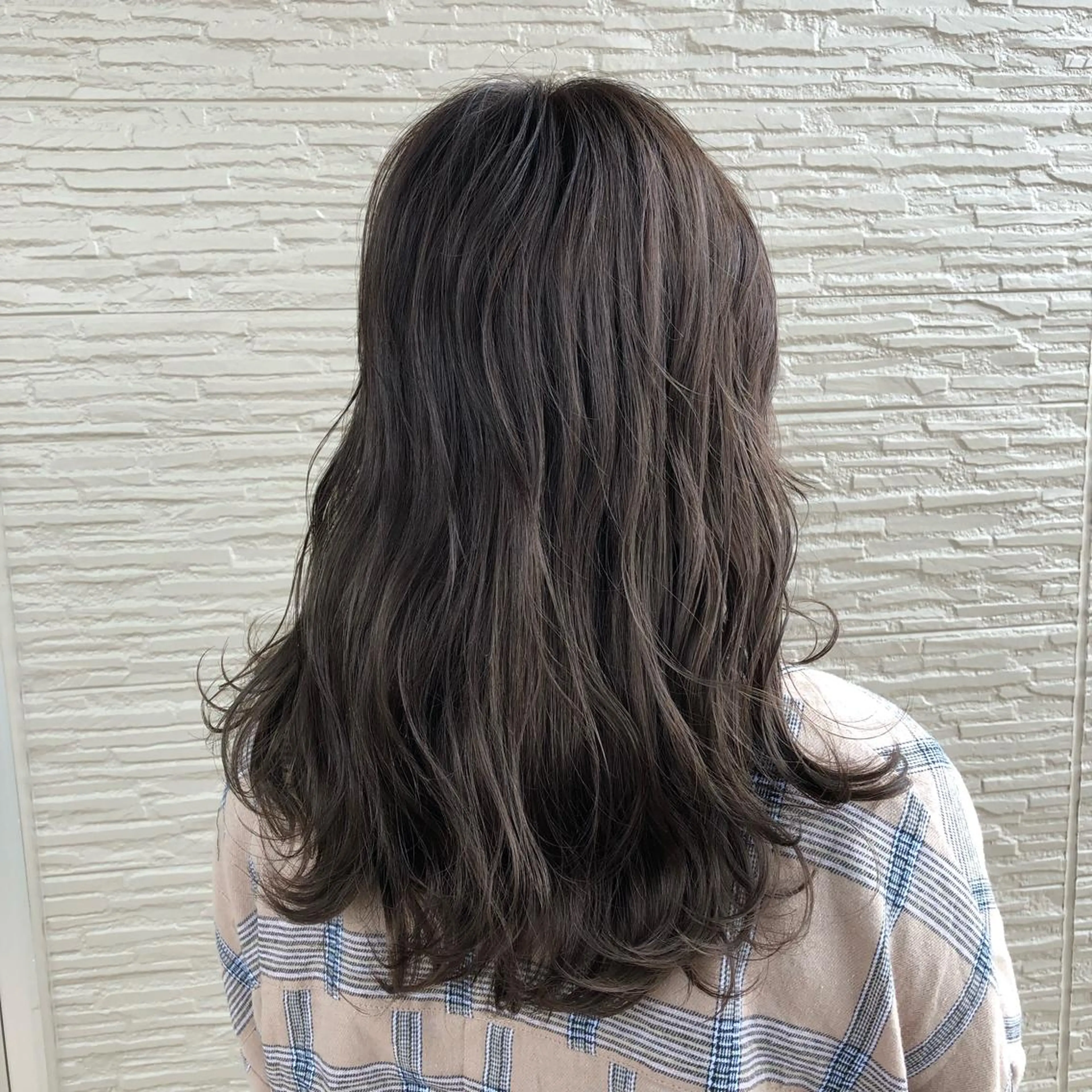 ミディアム カラー 4-rest garden （フォーレストガーデン）所属・金井 直樹のヘアスタイル