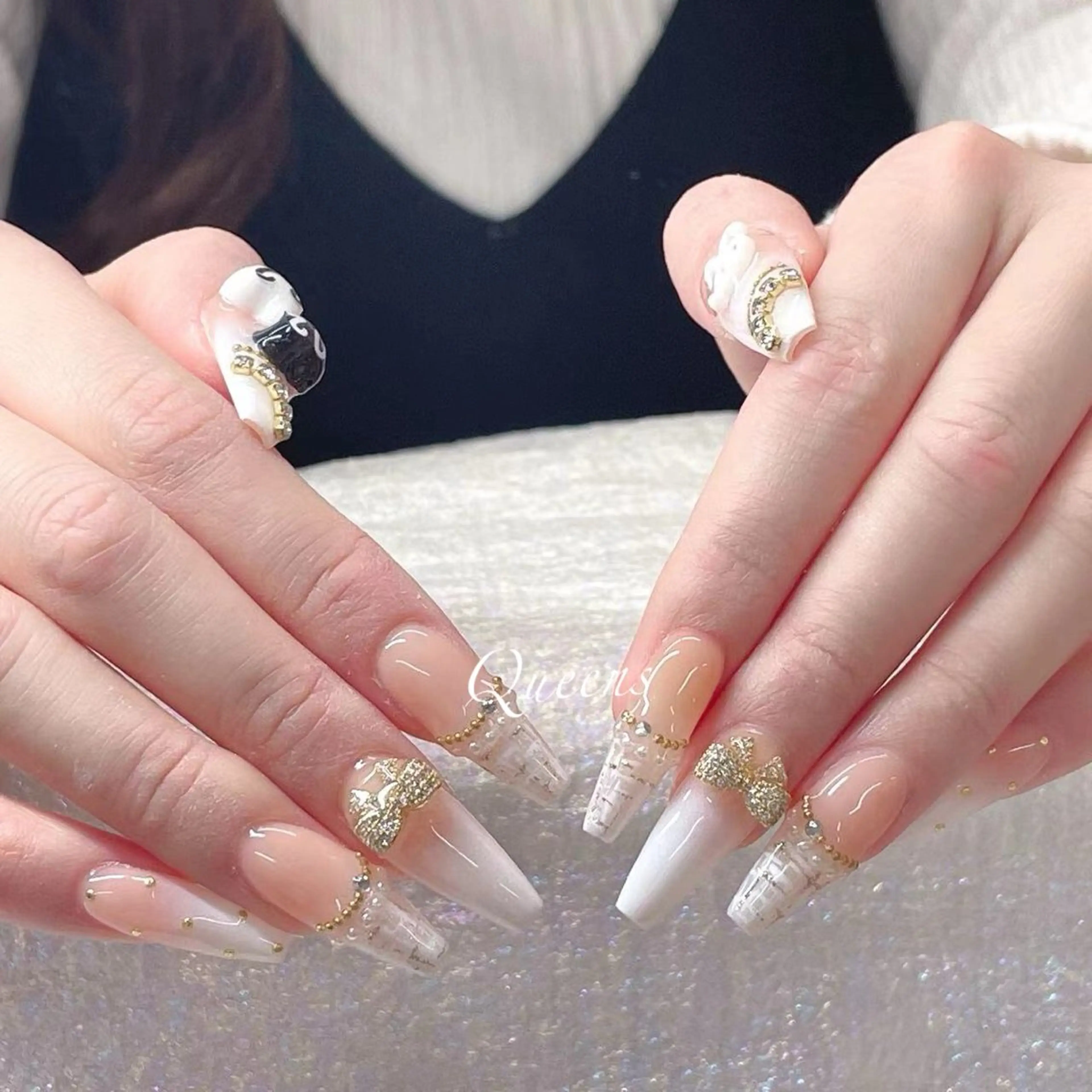 ネイル ハンドネイル Queens テイのネイルデザイン