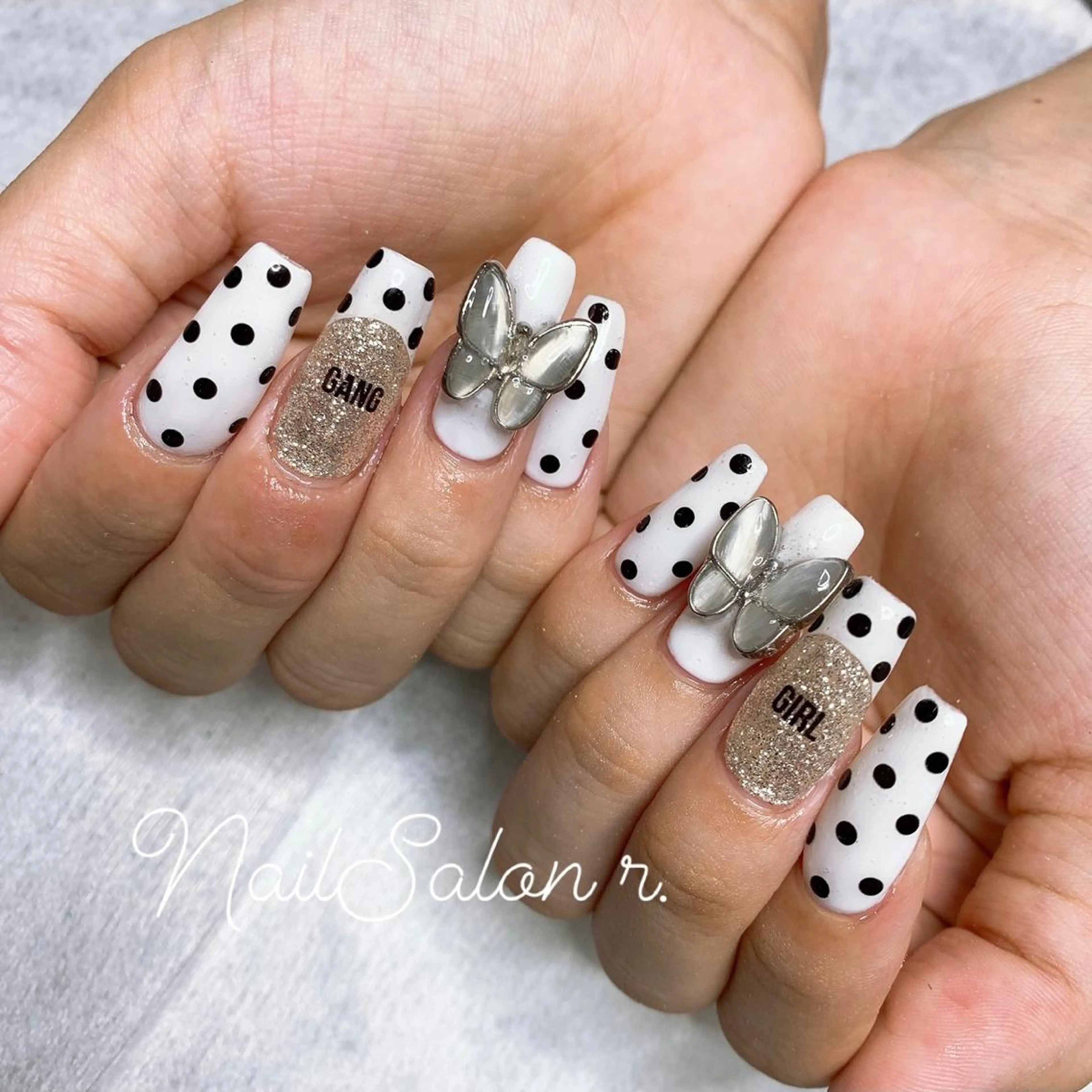 ネイル ハンドネイル Nailsalon r.のネイルデザイン