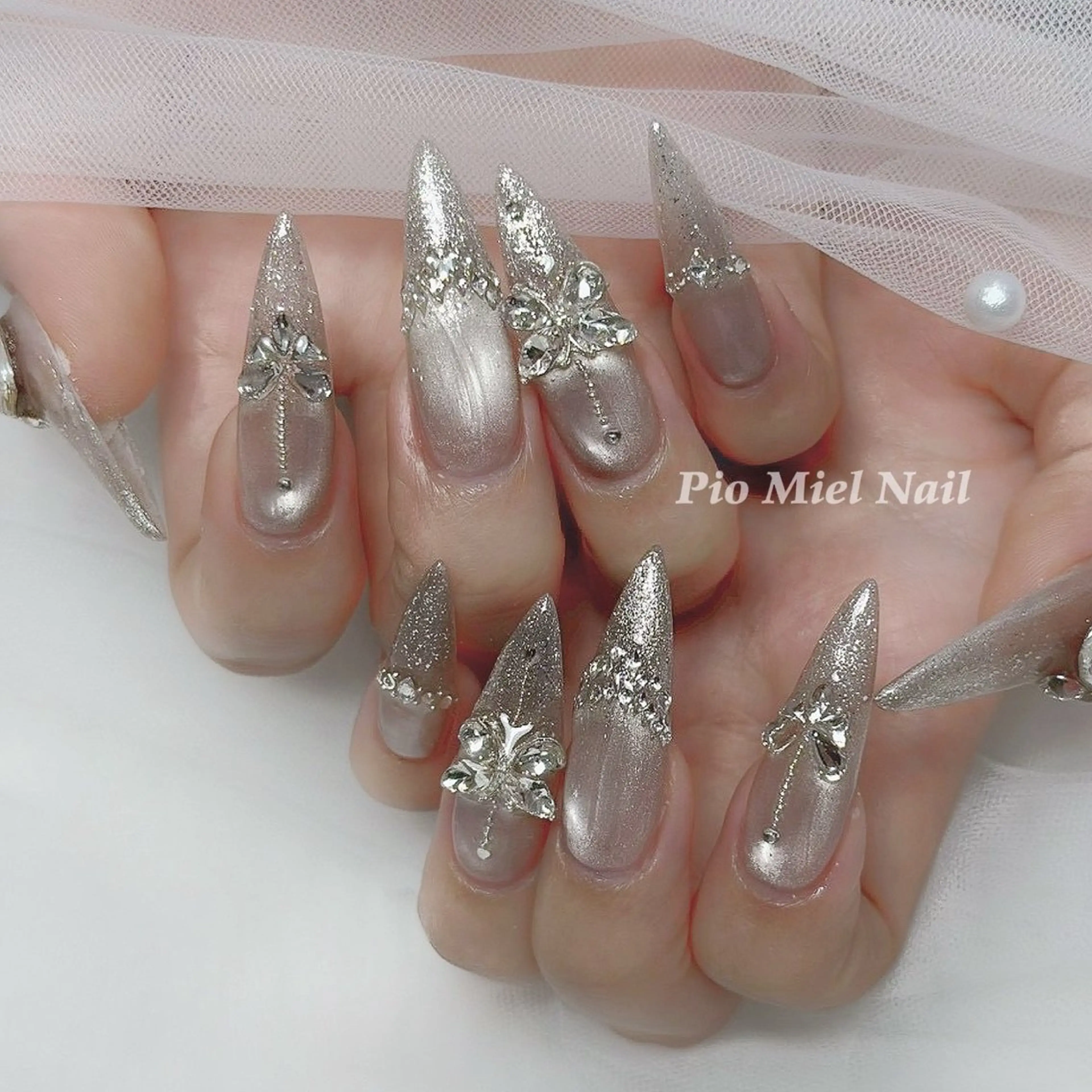 ネイル ハンドネイル HANA 長さだしのネイルデザイン