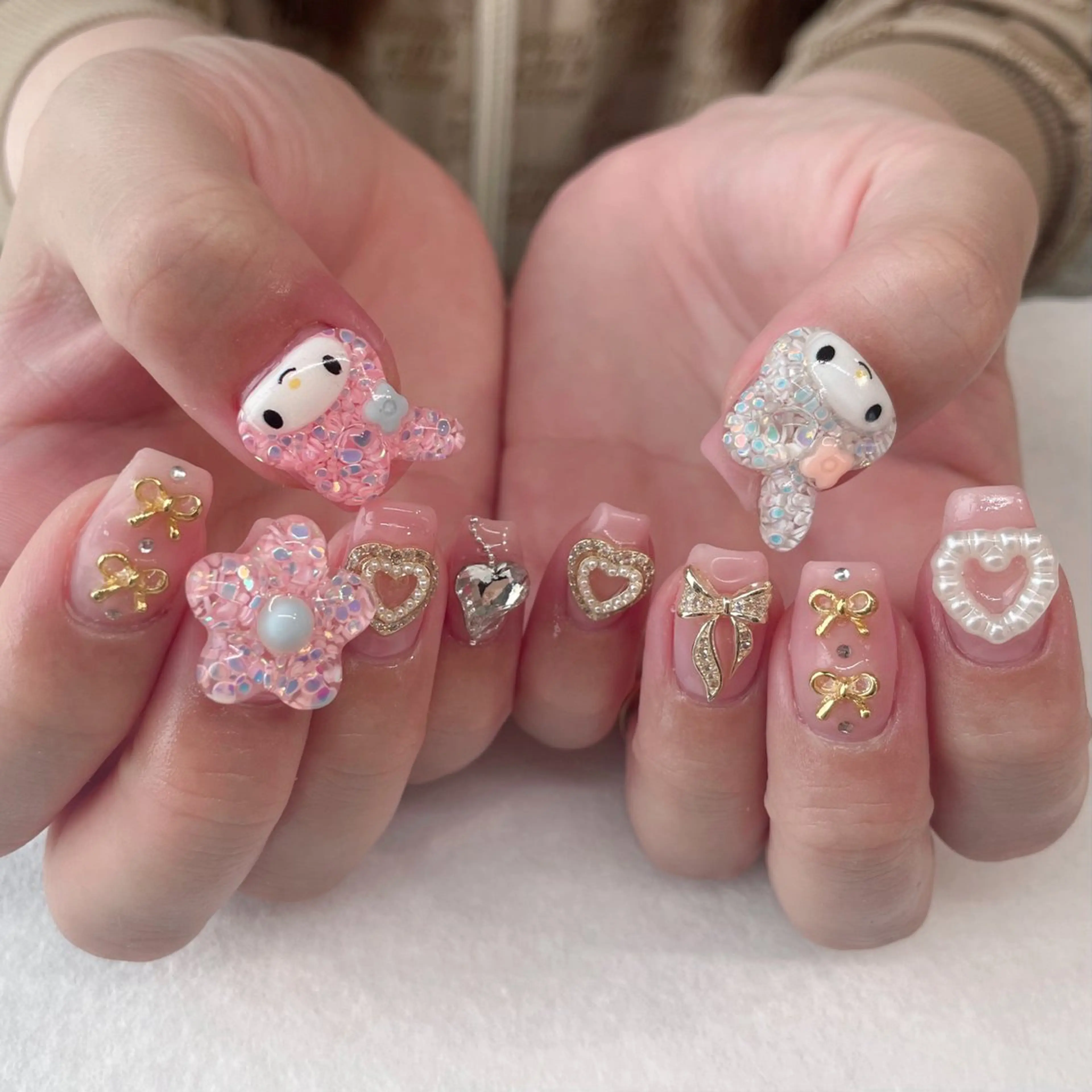 ネイル ハンドネイル 💎🐰 saki. m 🐰💎のネイルデザイン