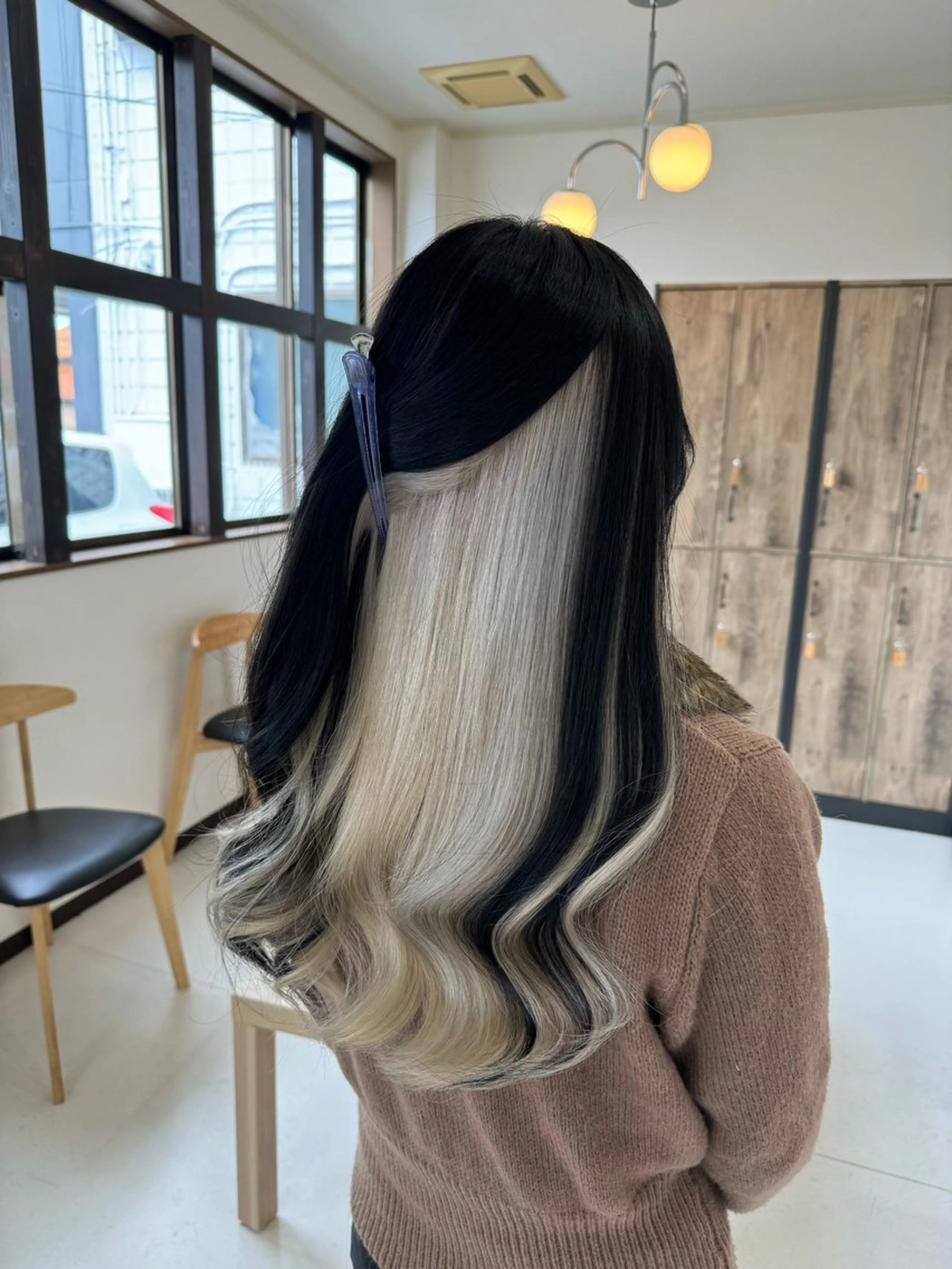ロング ヘアカラー 手塚 麗のヘアスタイル