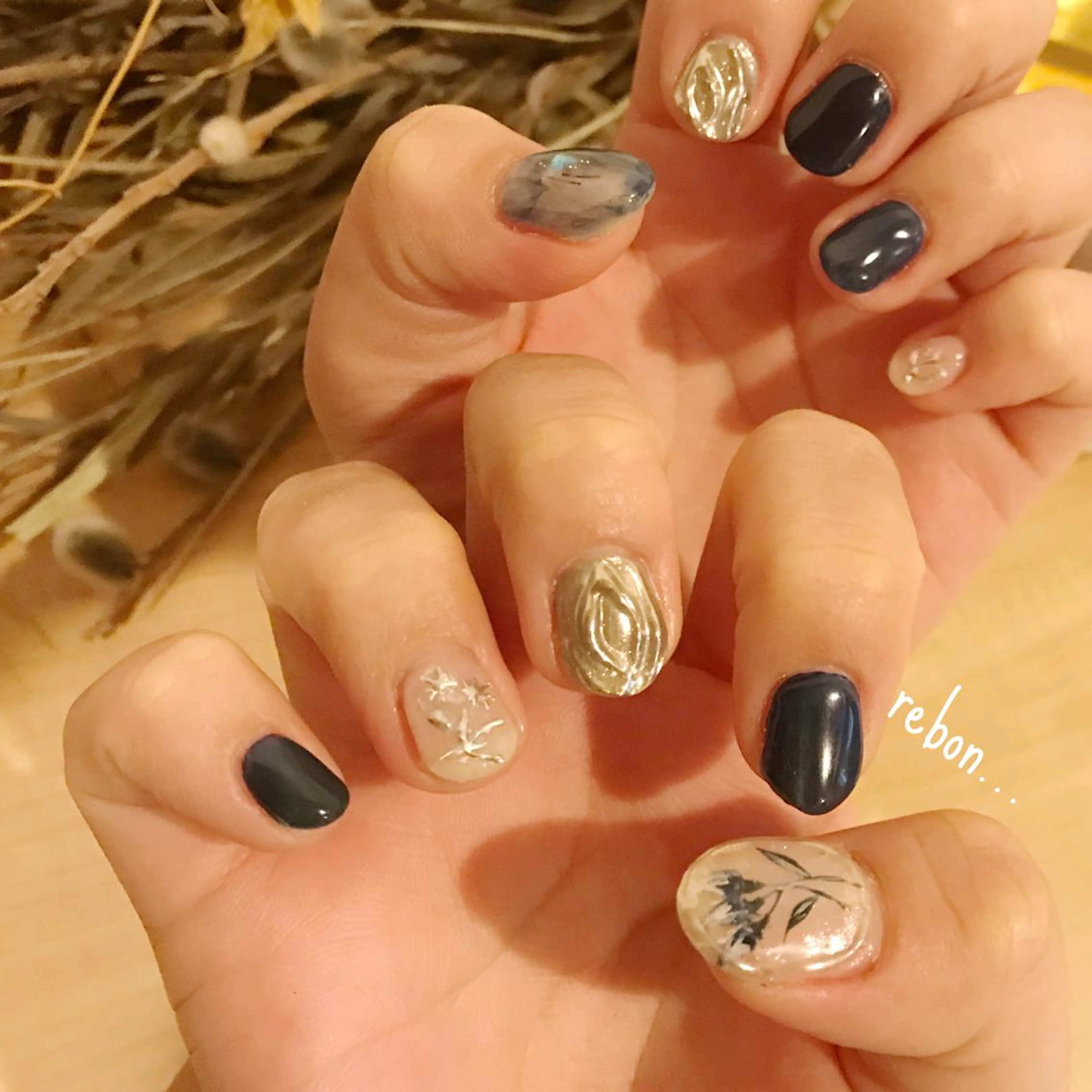 ネイル ハンドネイル フットネイル rebon＊ natsukiのネイルデザイン