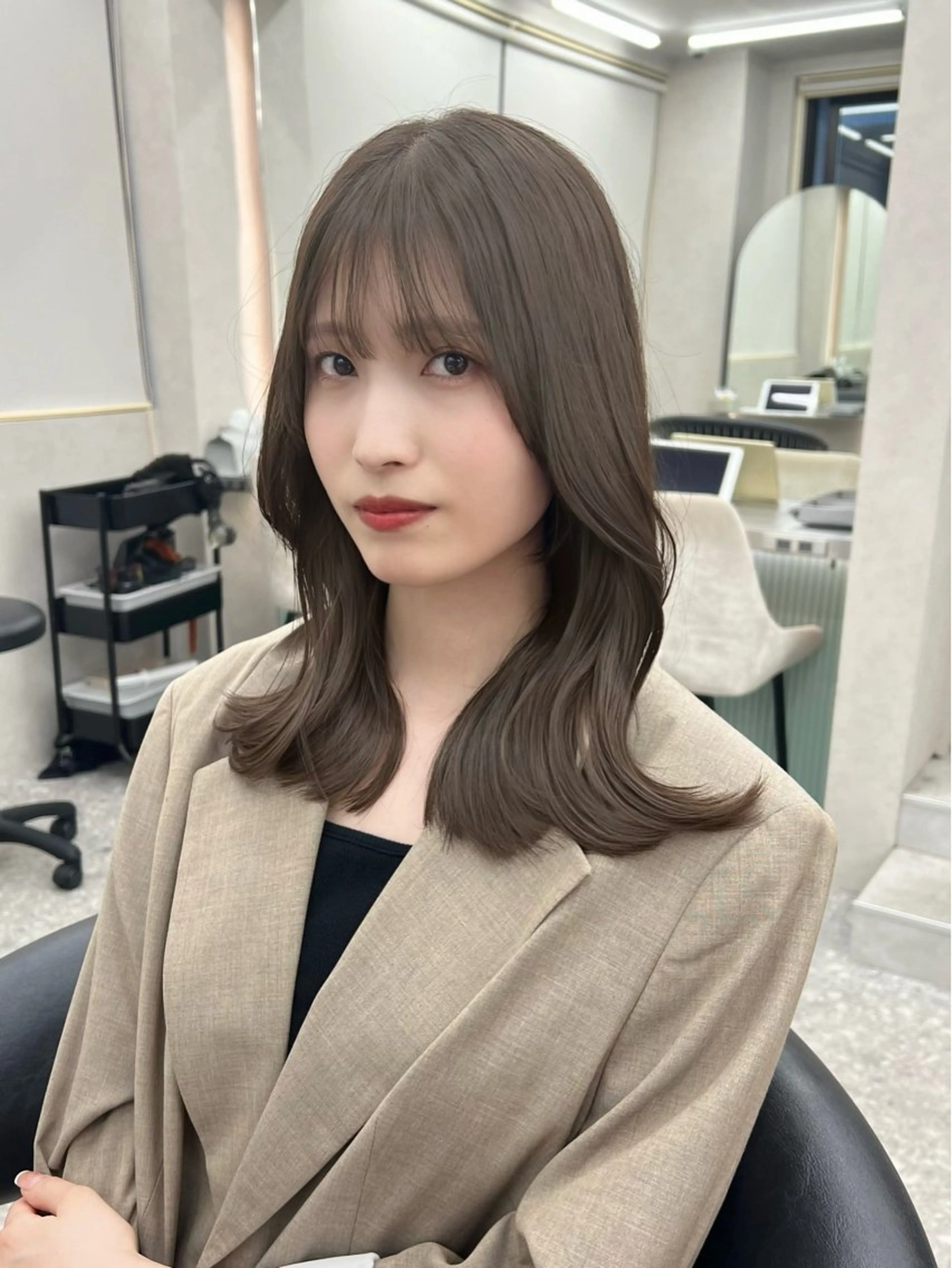 セミロング カラー くびれヘア 韓国風ヘア レイヤーカット 小顔カット ワンホンヘア カット ヘアカラー トリートメント 博多ショート 🌱松井　傑のヘアスタイル