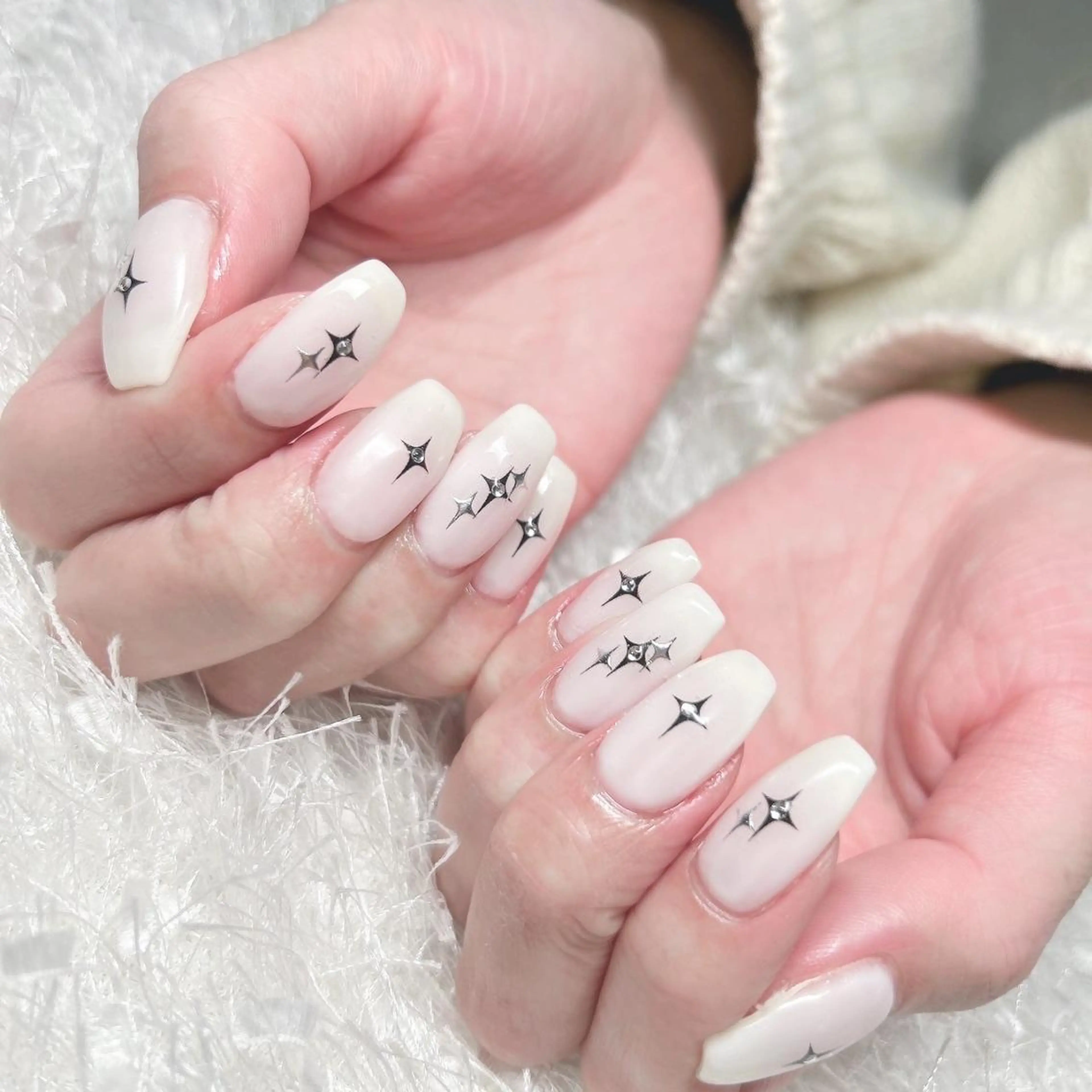 ネイル 長さ出し フレンチネイル ジェルネイル グラデーション 韓国ネイル ハンドネイル Nail&eye Belire 新宿のネイルデザイン