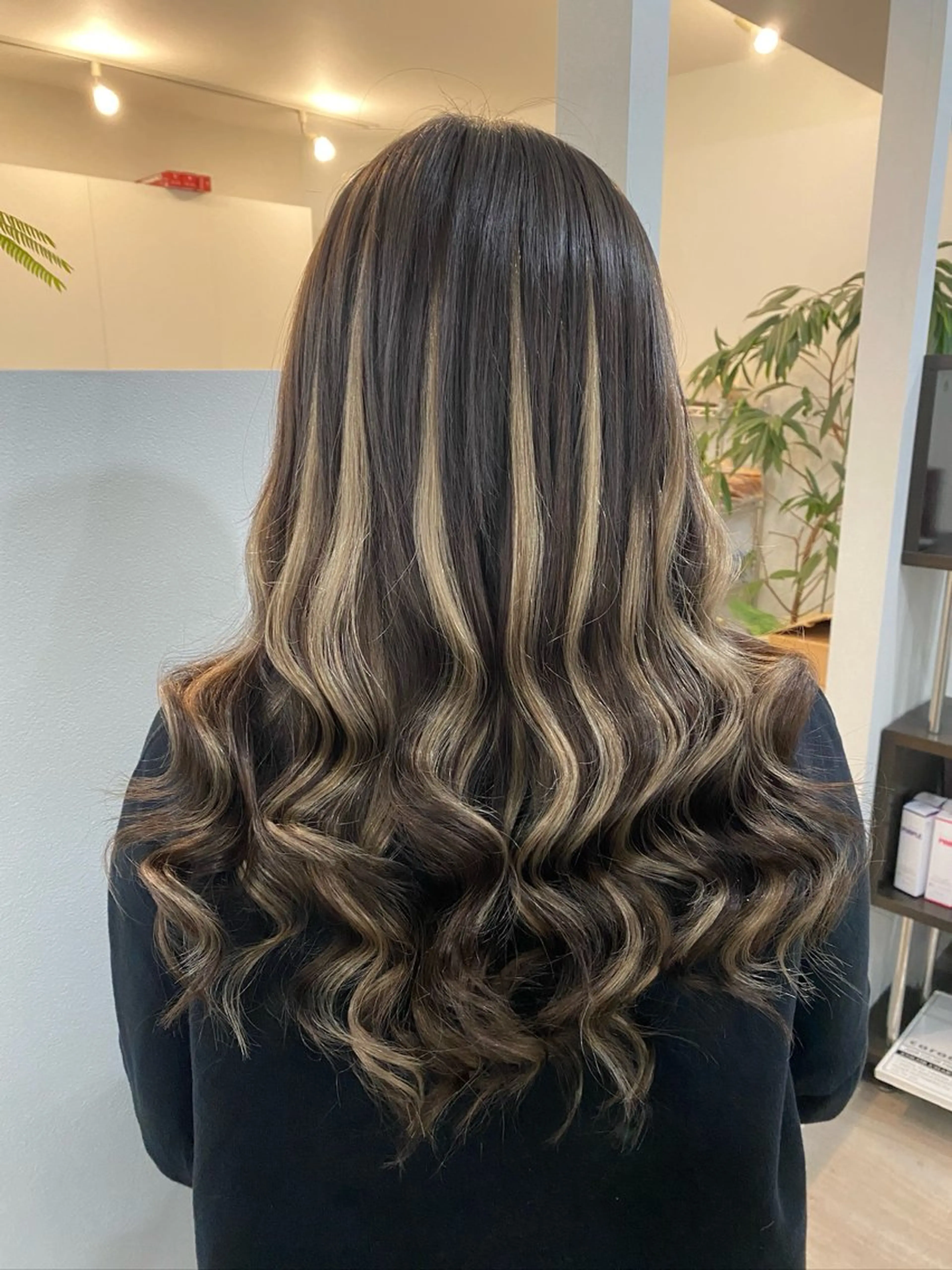 ロング ハイライト ヘアカラー トリートメント エクステ Yurika /グランディールのヘアスタイル