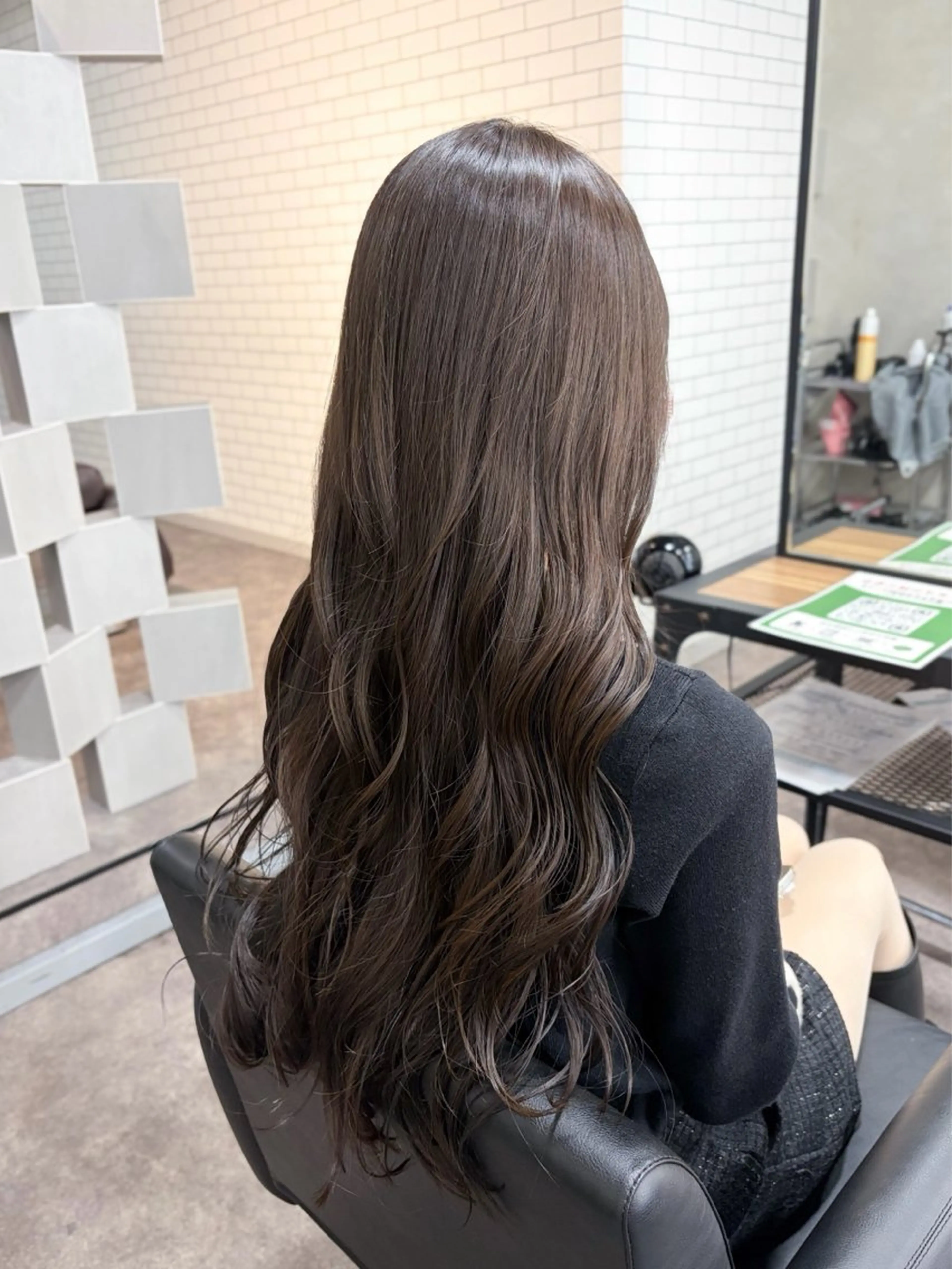 ロング ヘアカラー GrandLink 福本梓のヘアスタイル