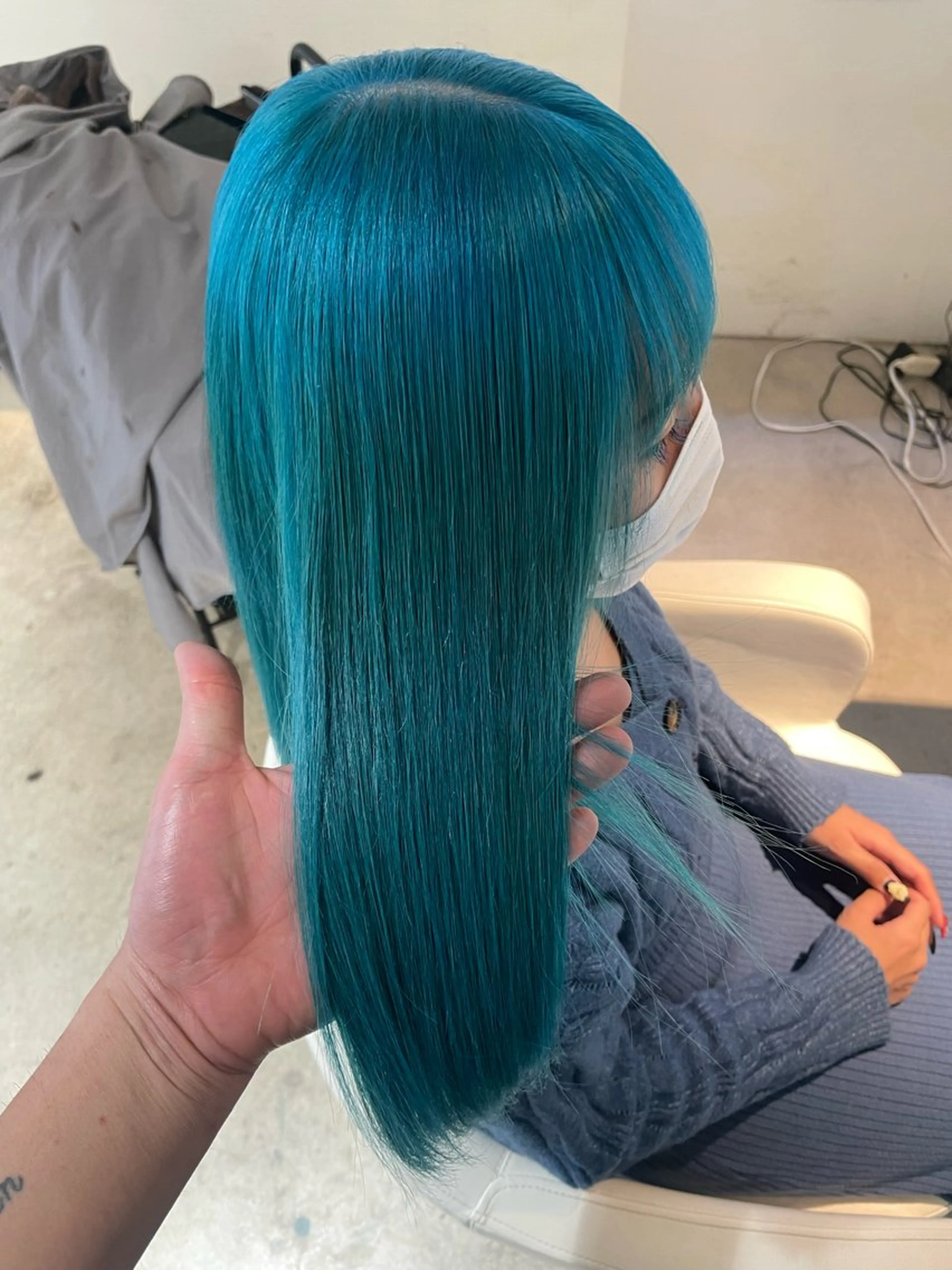 セミロング カラー ブリーチ ブルーカラー ケアブリーチ ダブルカラー 髪質改善 ✨髪のソムリエ✨ 岩川和生のヘアスタイル