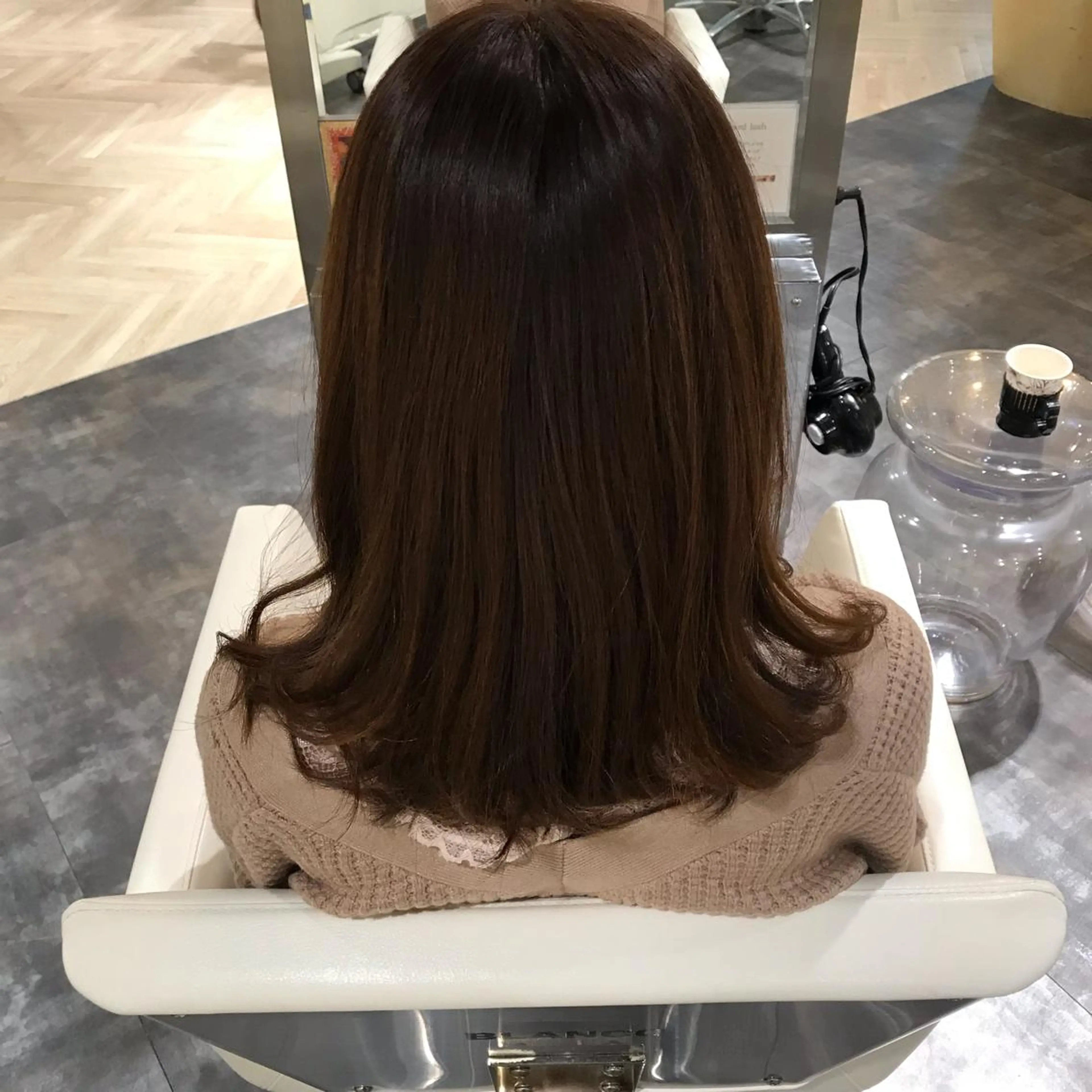 ミディアム KAITOH ATSUSHIのヘアスタイル