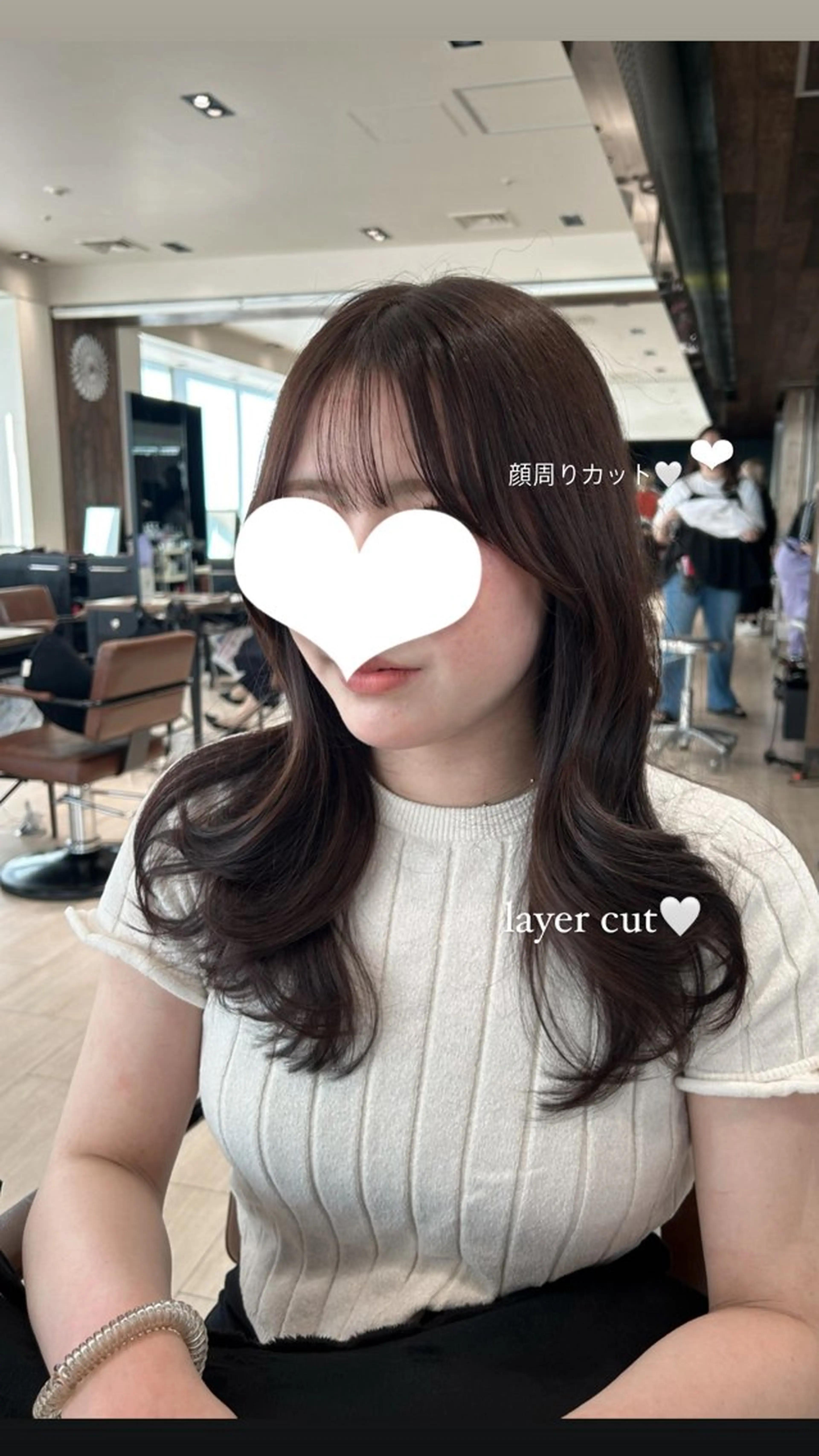 セミロング カラー くびれヘア 顔周りカット レイヤーカット シースルーバング カット ヘアカラー トリートメント 🍼顔周りカット/ レイヤー/小川華奈のヘアスタイル