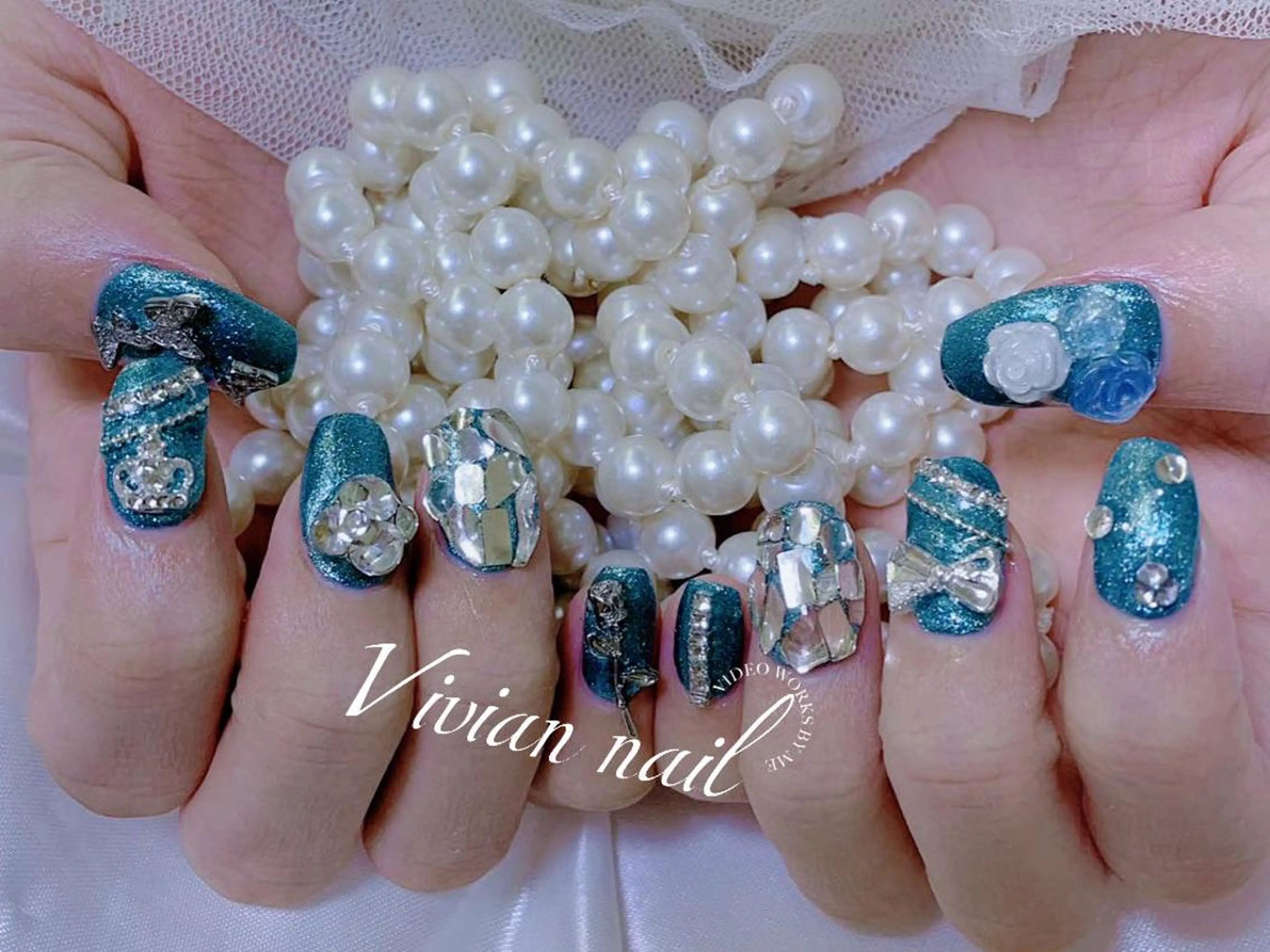 ネイル VIVIAN リサのネイルデザイン