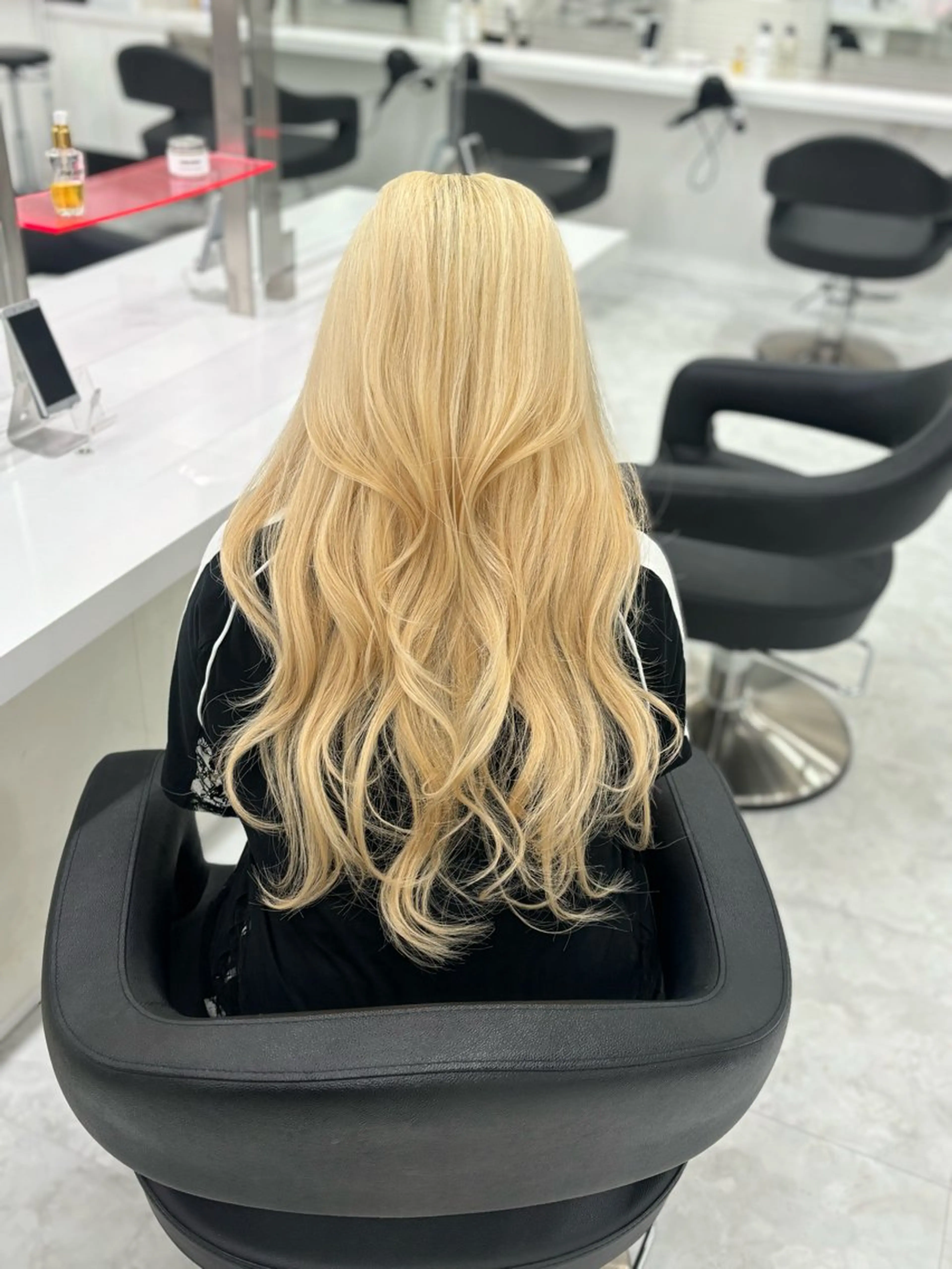 ロング ヘアカラー まろっと艶感ブラウン ベージュ🤍まなかのヘアスタイル