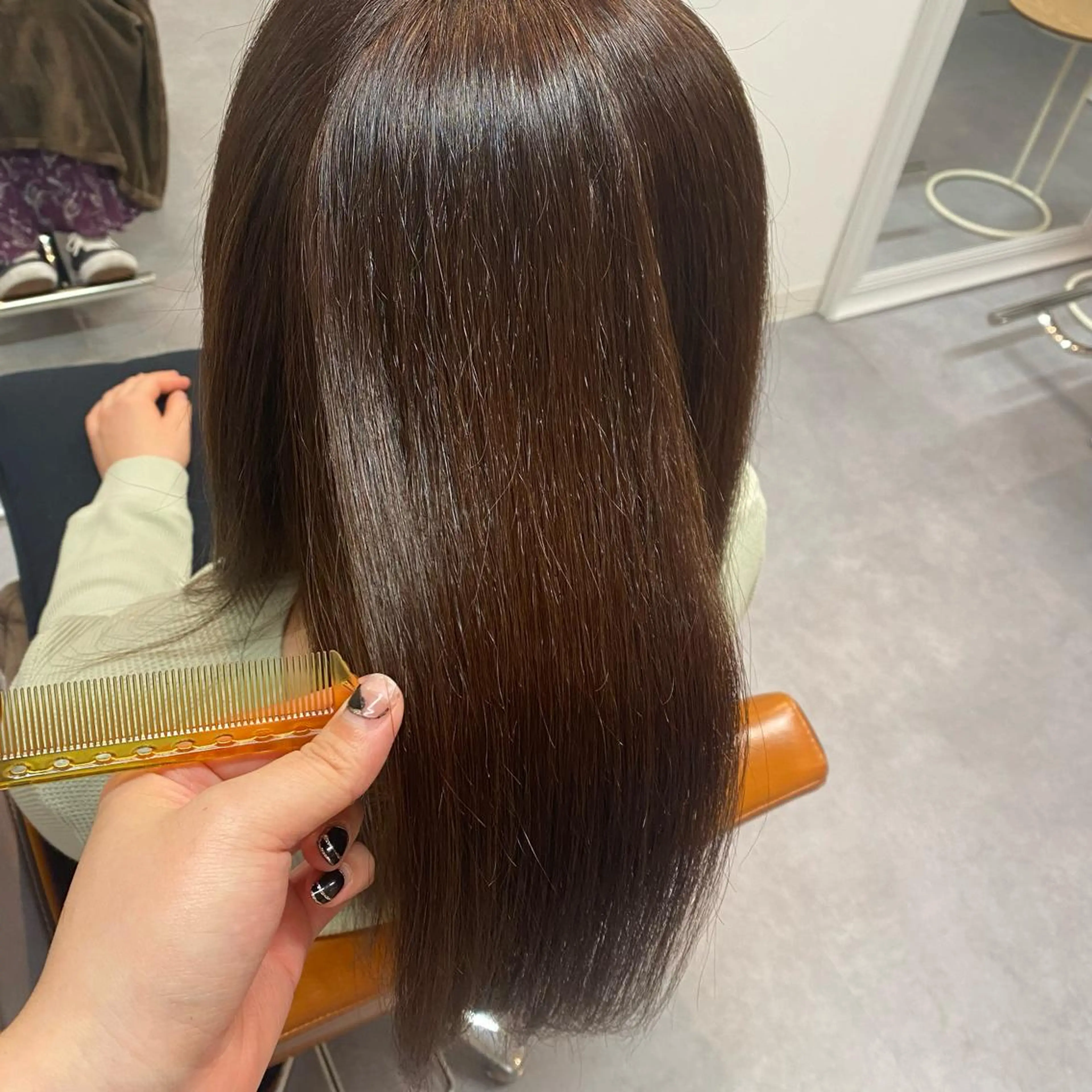 セミロング 髪質改善 フラウヘアデザイン所属・大田 留衣のヘアスタイル