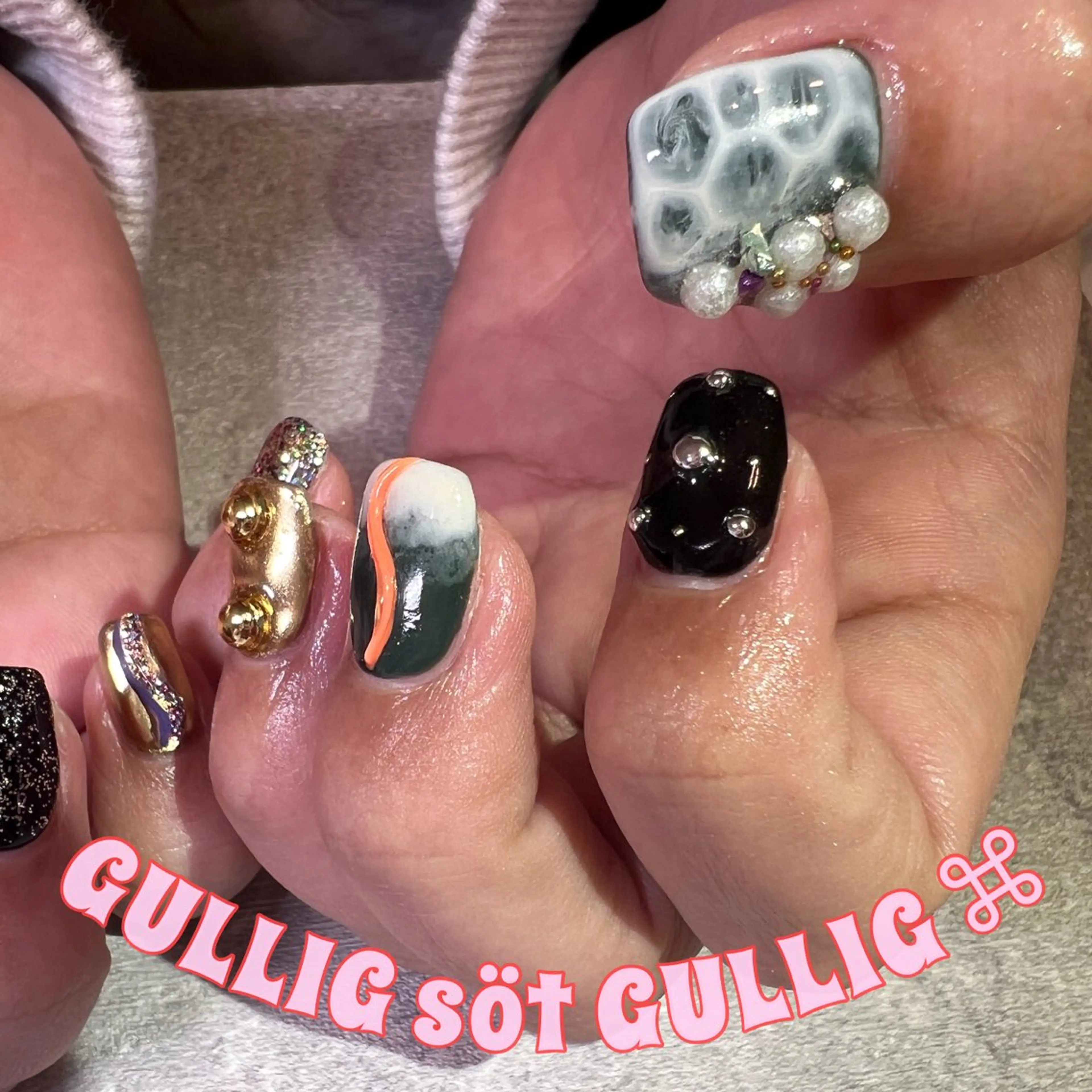 ネイル GULLIG söt GULLIGのネイルデザイン