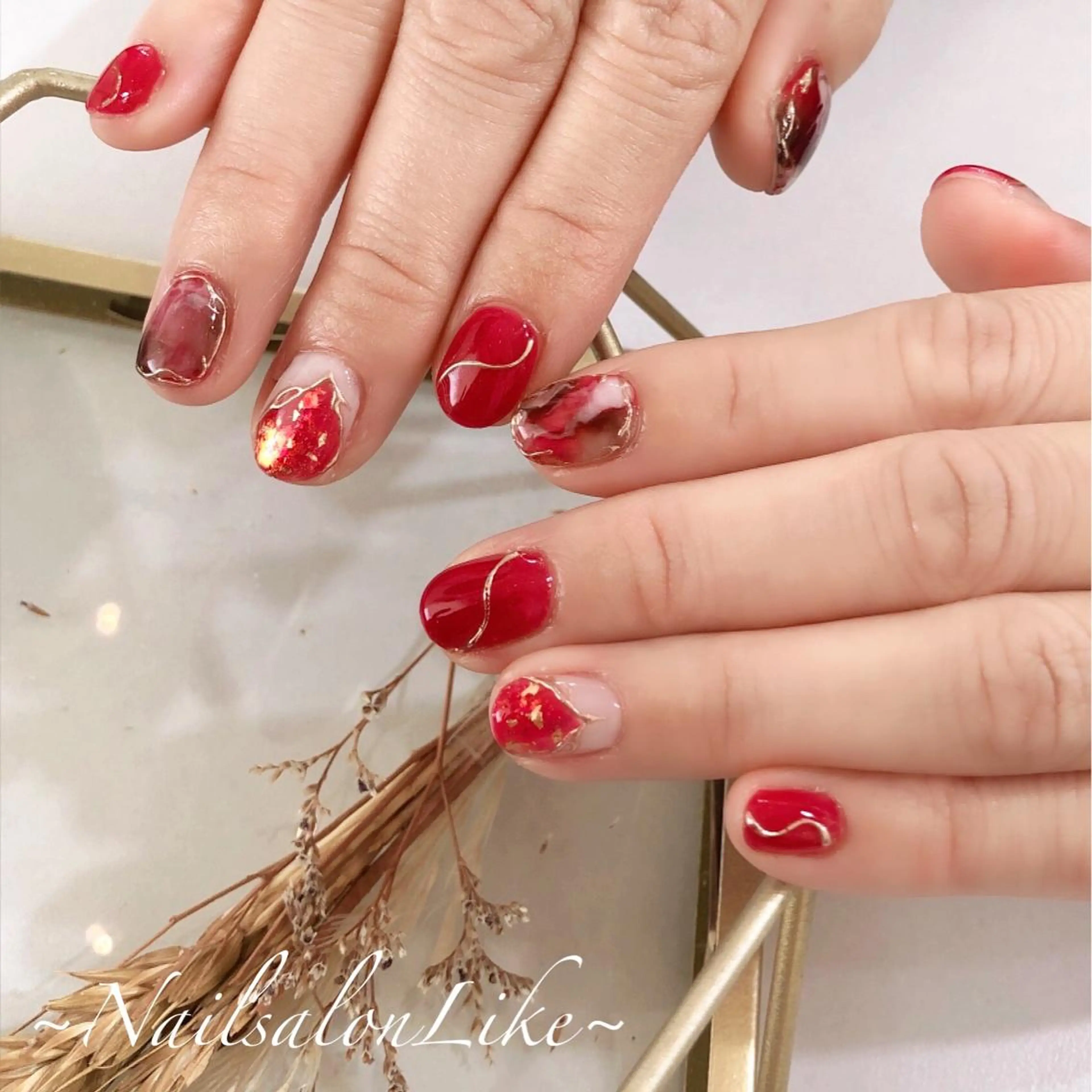 ショート ネイル ミラーネイル ニュアンスネイル Likeモデル 募集中のネイルデザイン