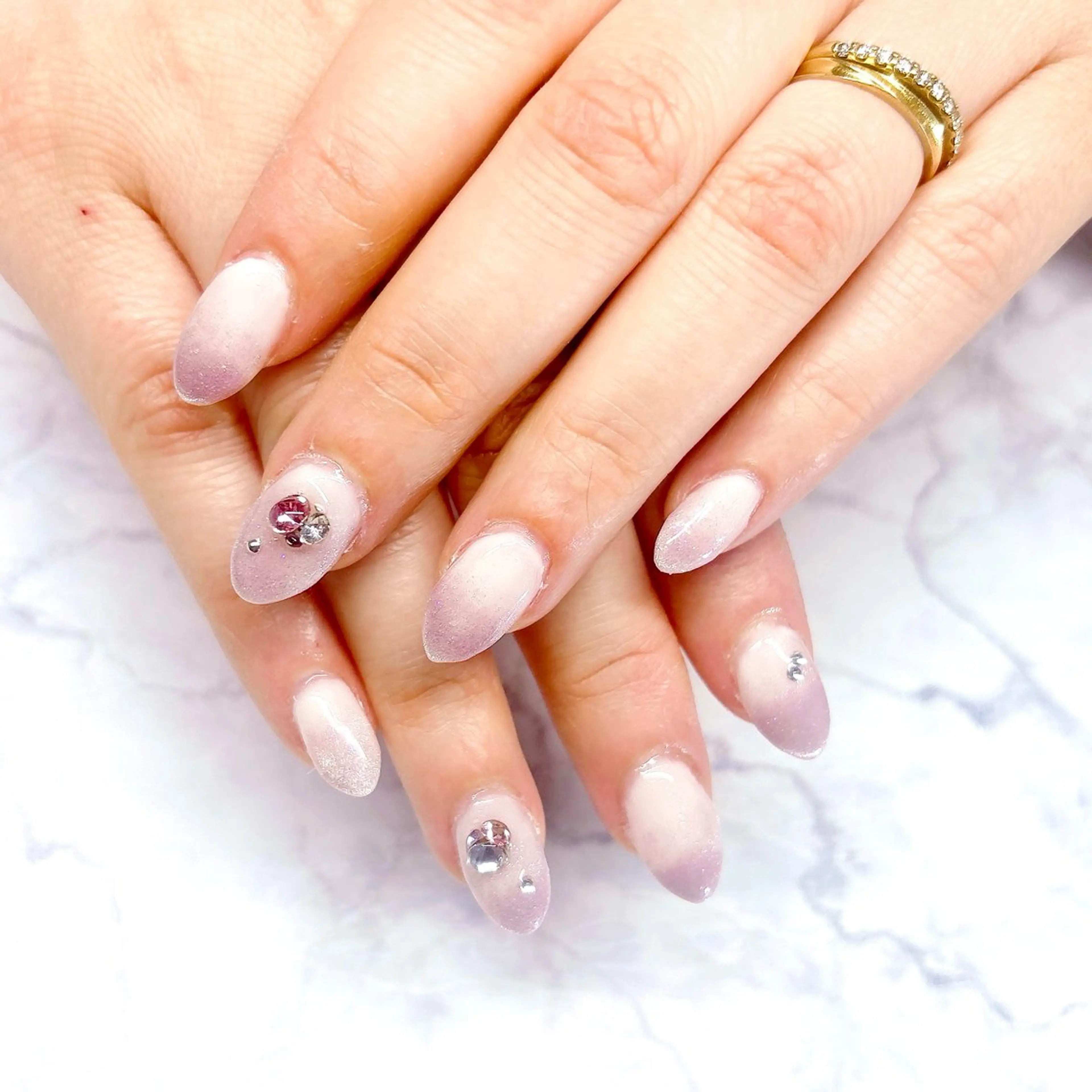 成人式に向けて✨️長さだし チップ10本、グラデーション・マグネット・ラメ・フレンチのいずれか(オフ込)の写真