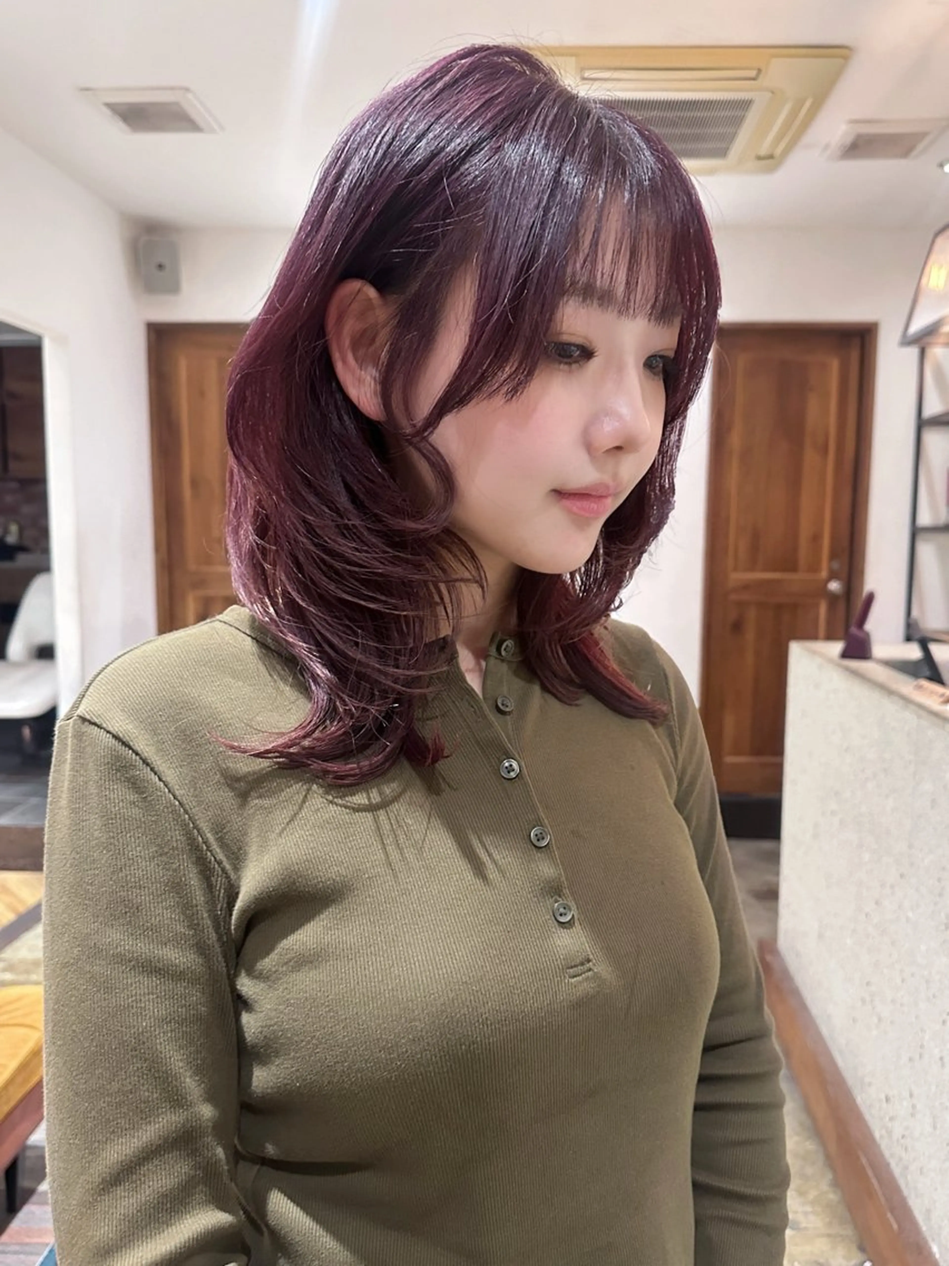 ミディアム カラー カット ヘアカラー トリートメント YUI.⋆𝜗𝜚 /レイヤー/艶カラーのヘアスタイル