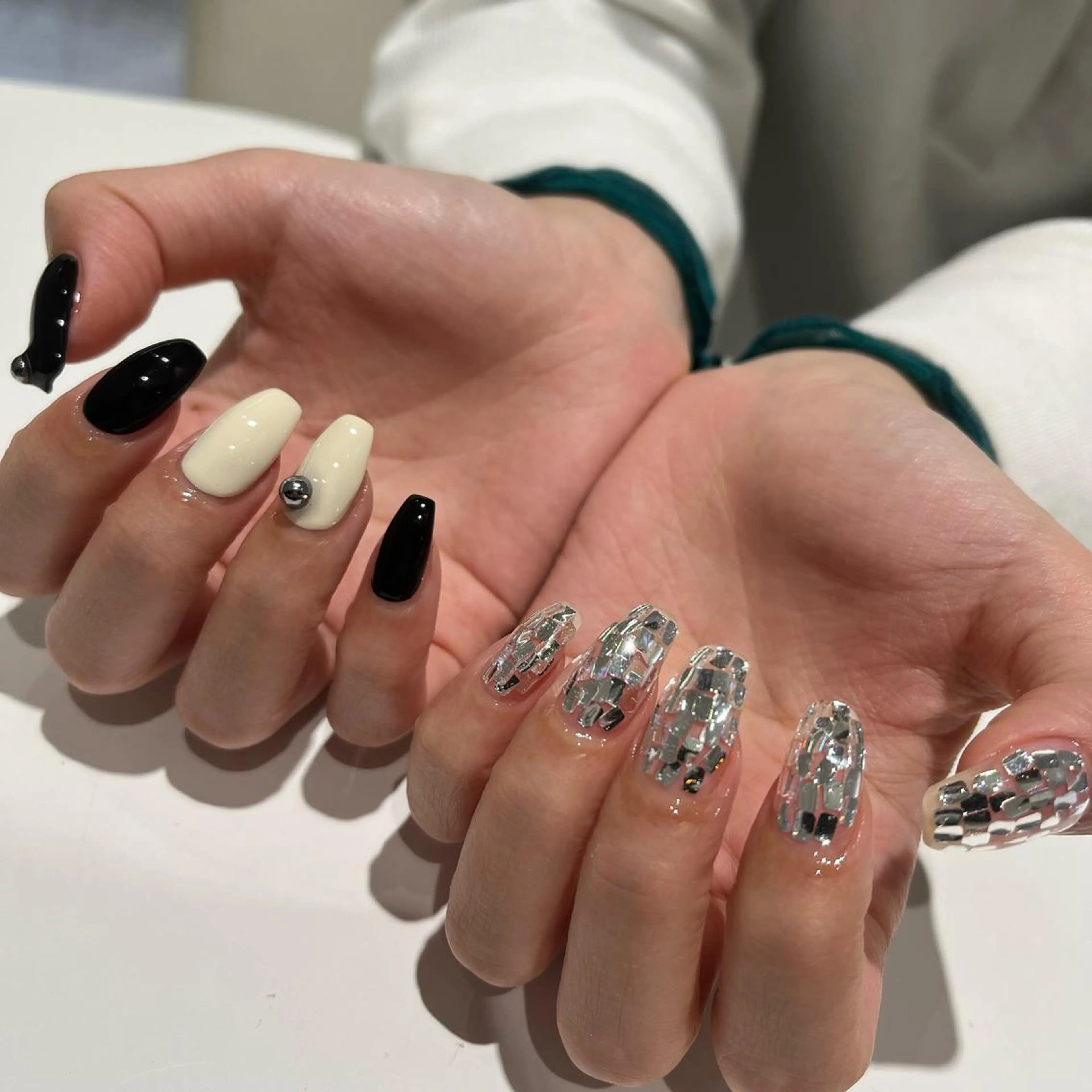 ネイル ハンドネイル 🥀 Kanaのネイルデザイン