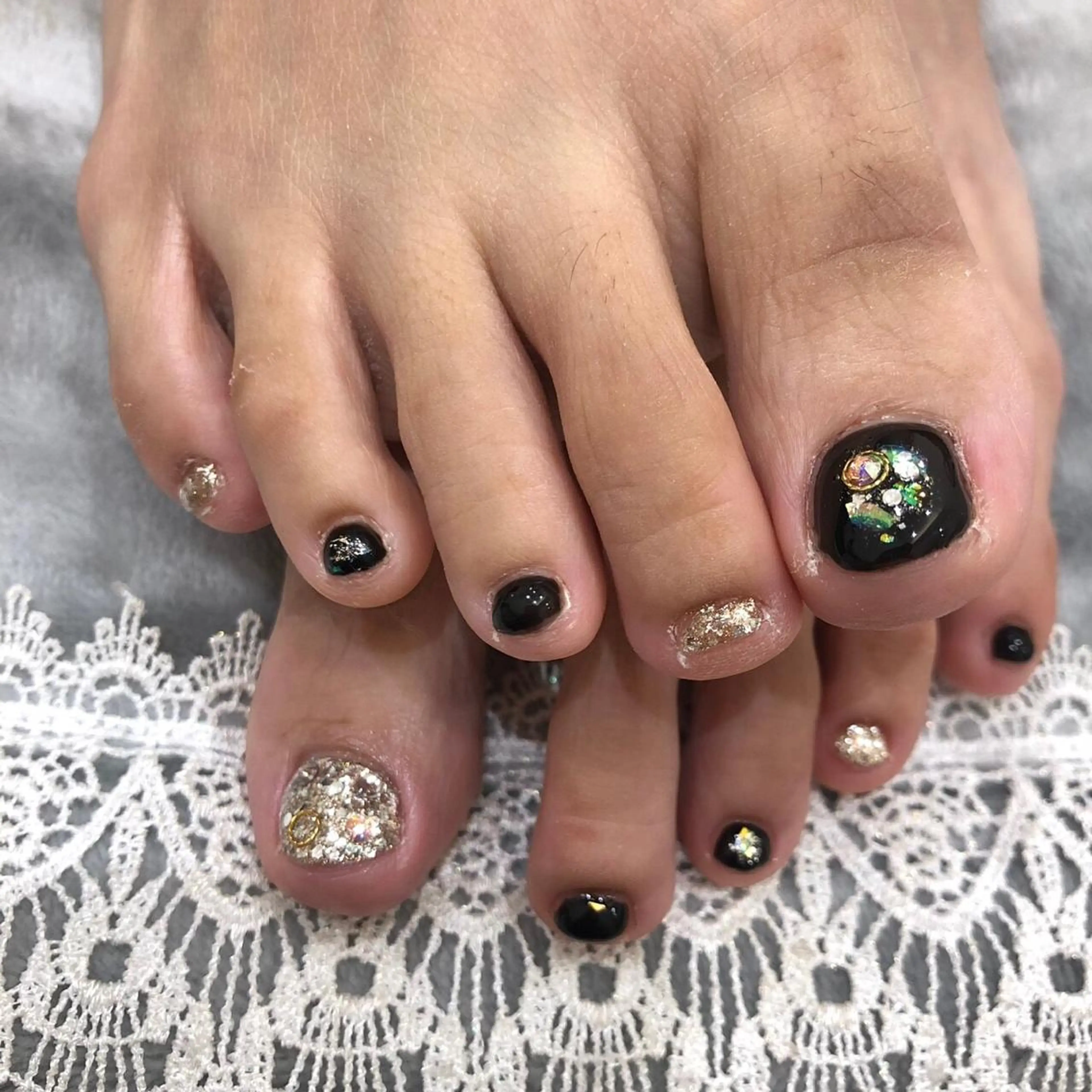 ネイル 指名支持率NO.1 スタイリストのヘアスタイル