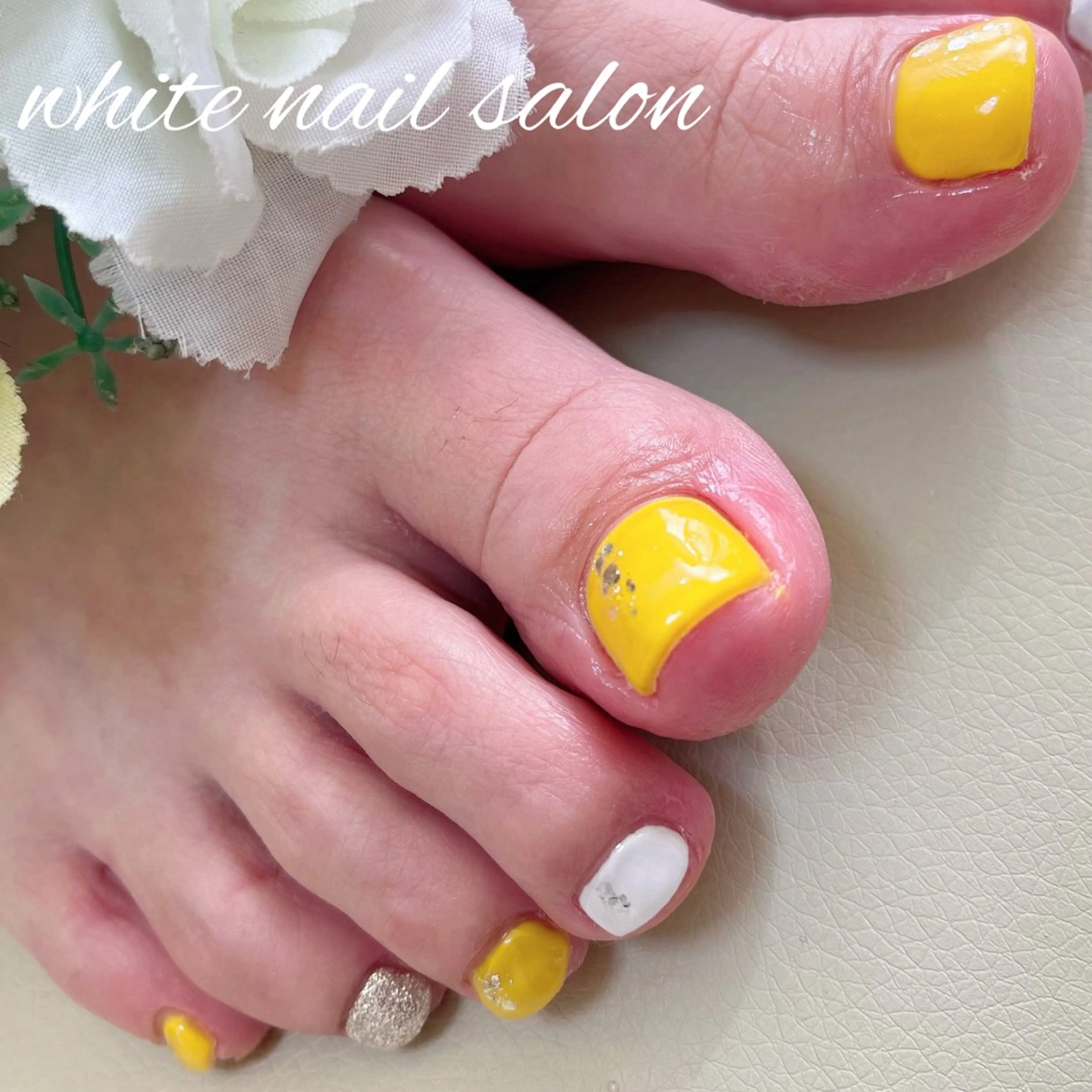 ネイル フットネイル white nail salonのネイルデザイン