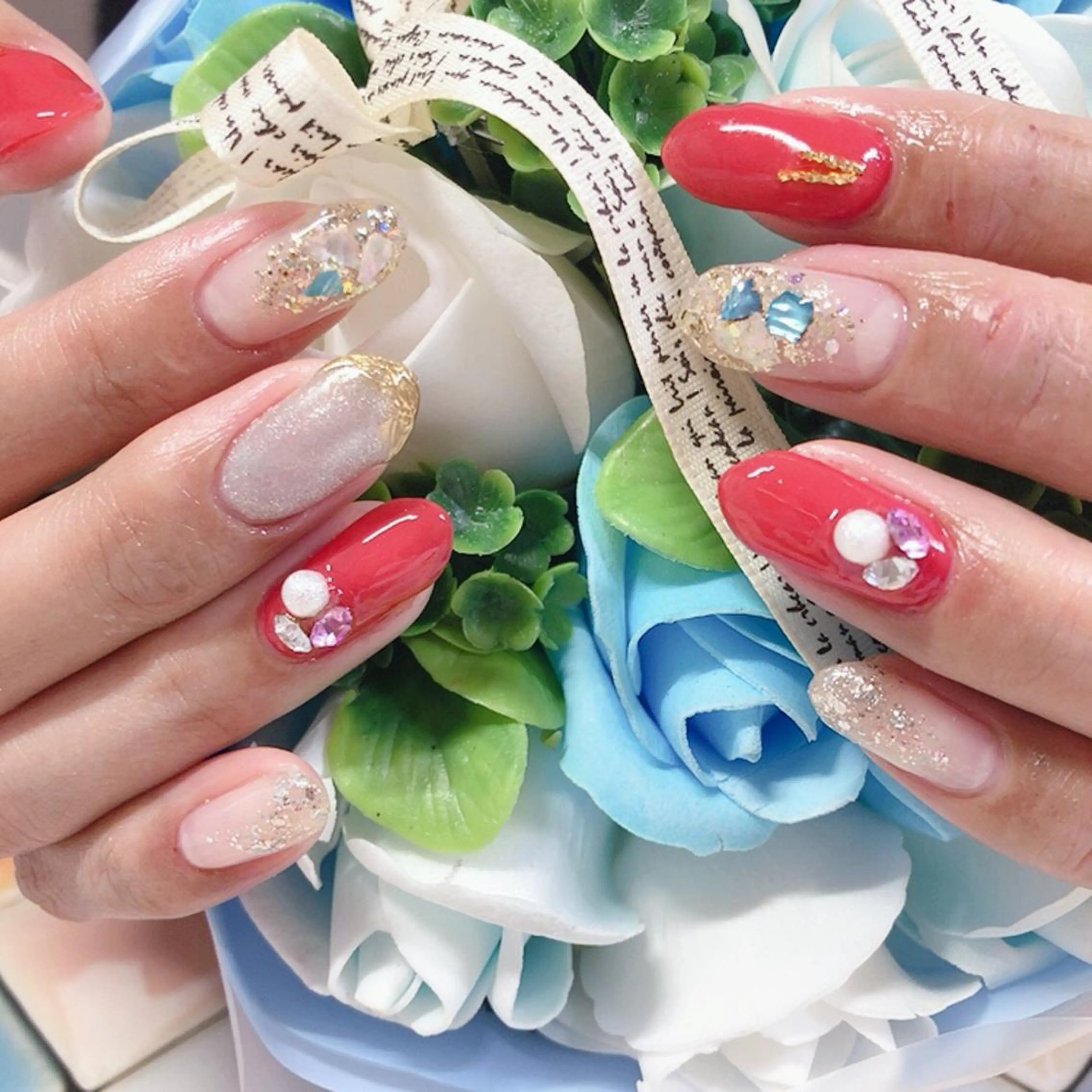 ネイル 持ち込み 奥園 良恵のネイルデザイン