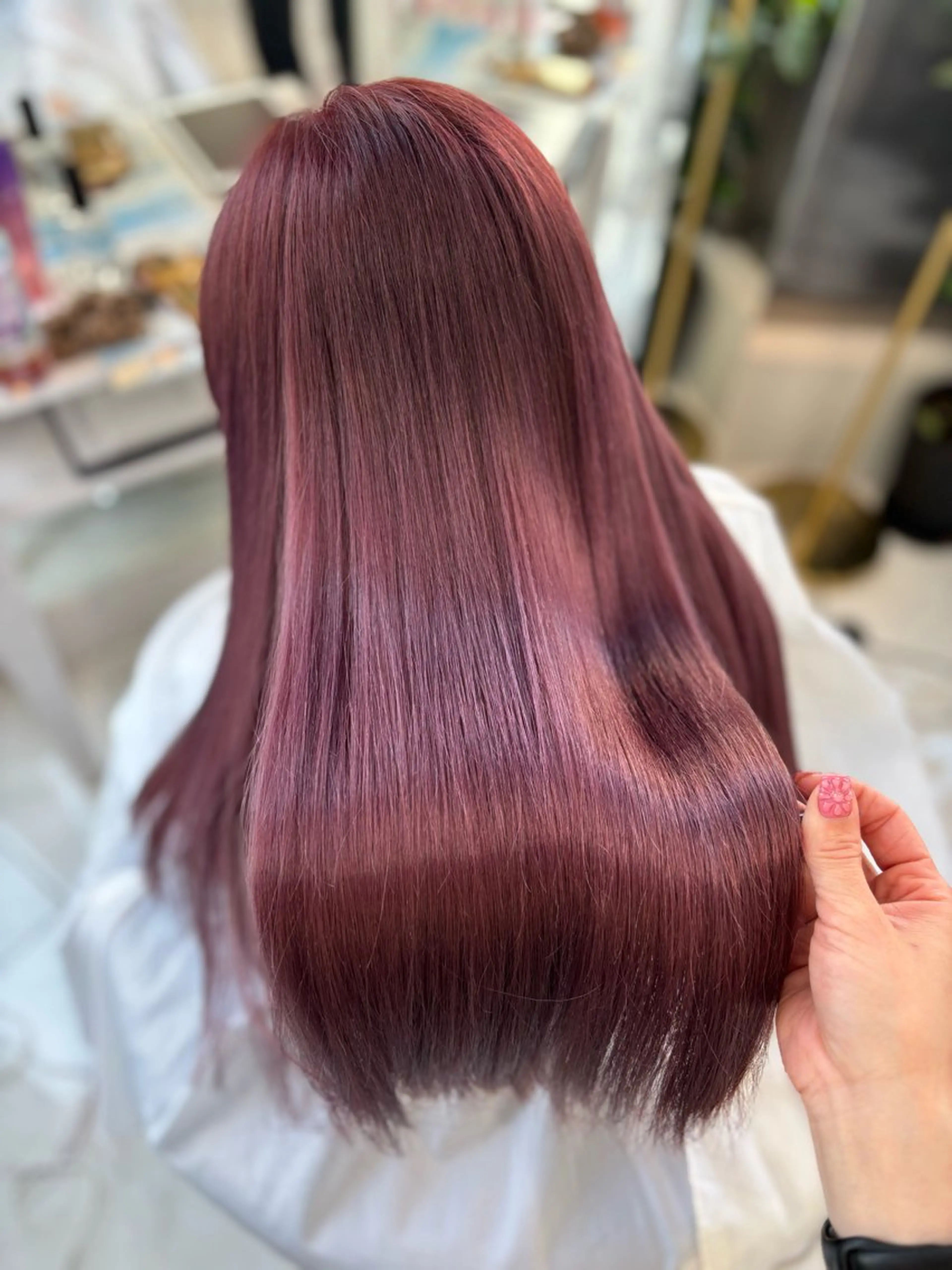 ロング カラー カット ヘアカラー トリートメント Sakuraෆ˚* 透け感ベージュ🥨のヘアスタイル