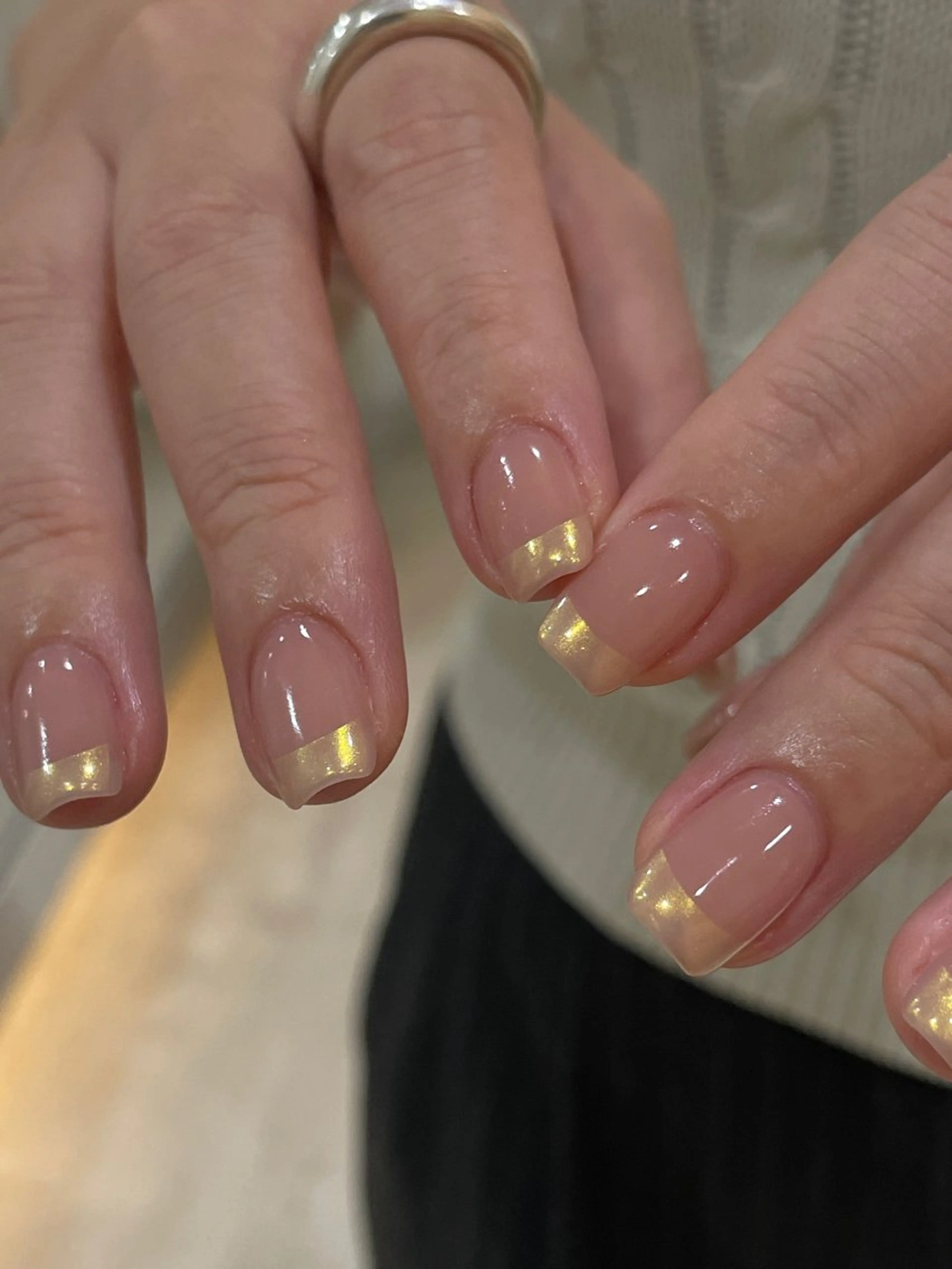 ネイル オーロラネイル フレンチネイル you (ユウ)のネイルデザイン