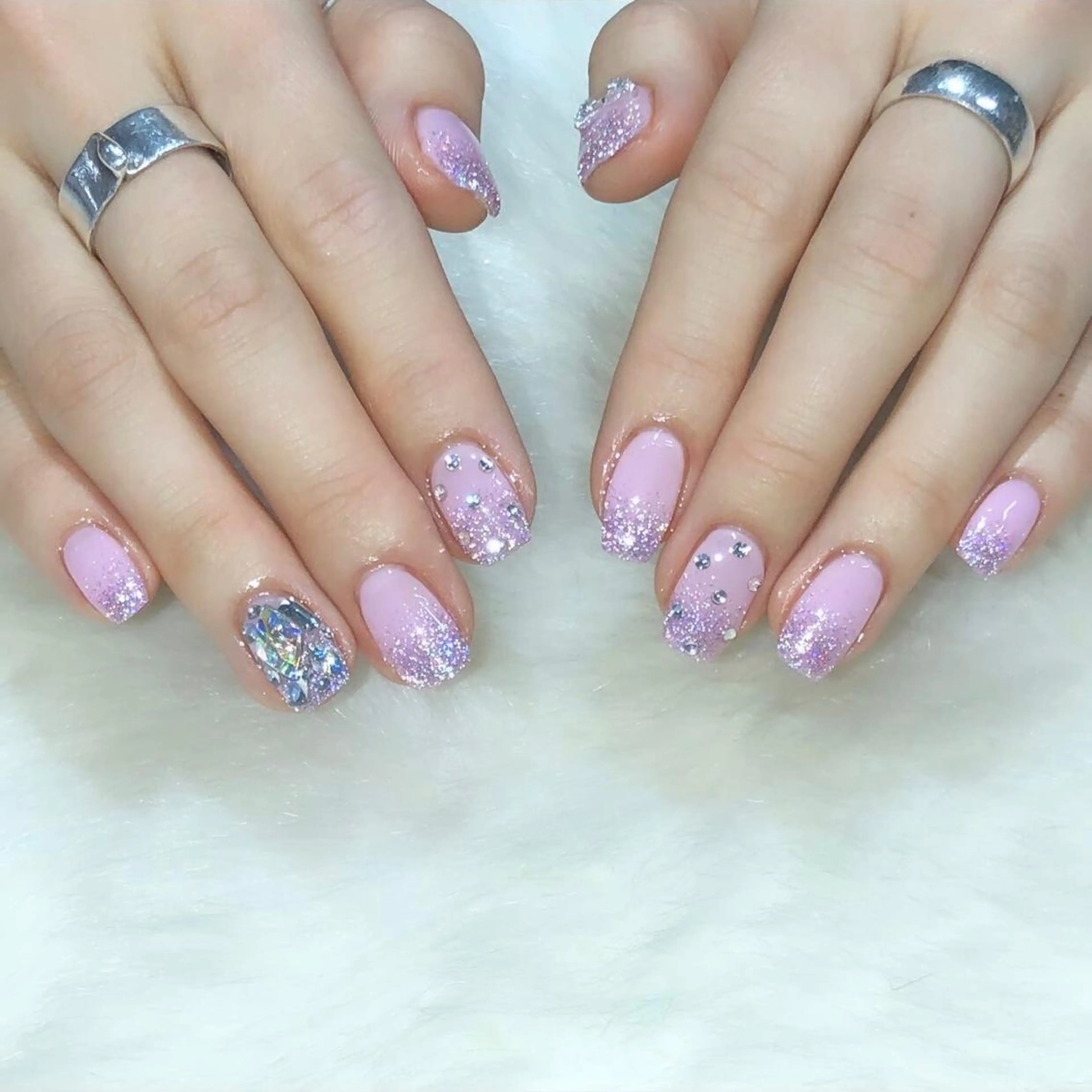 ネイル ハンドネイル フットネイル ハンドケア Nes.Nail所属・Miyagi Asamiのネイルデザイン