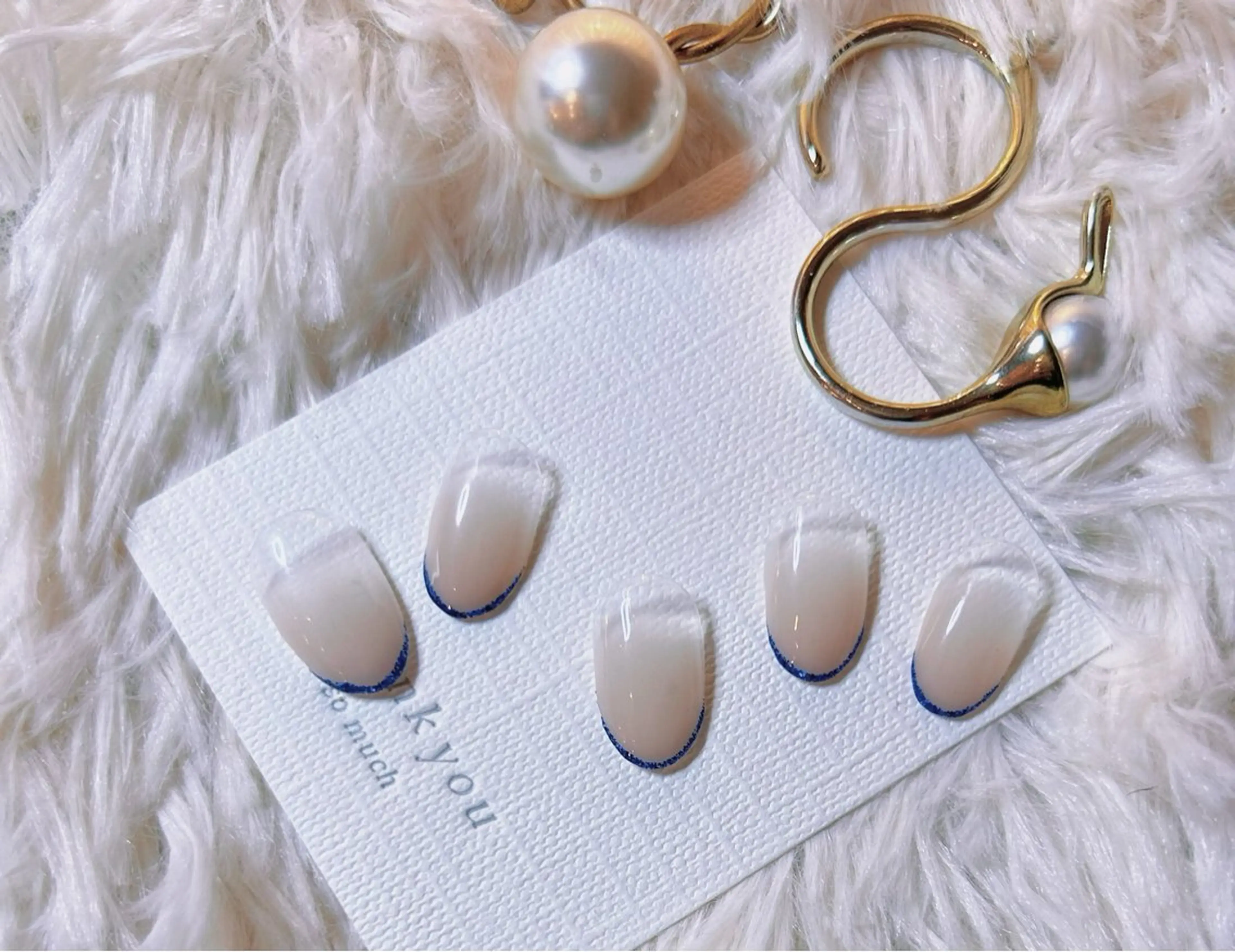 ネイル フレンチネイル グラデーション ラメ(グリッター) オフィスネイル ハンドネイル キイ サロンのネイルデザイン