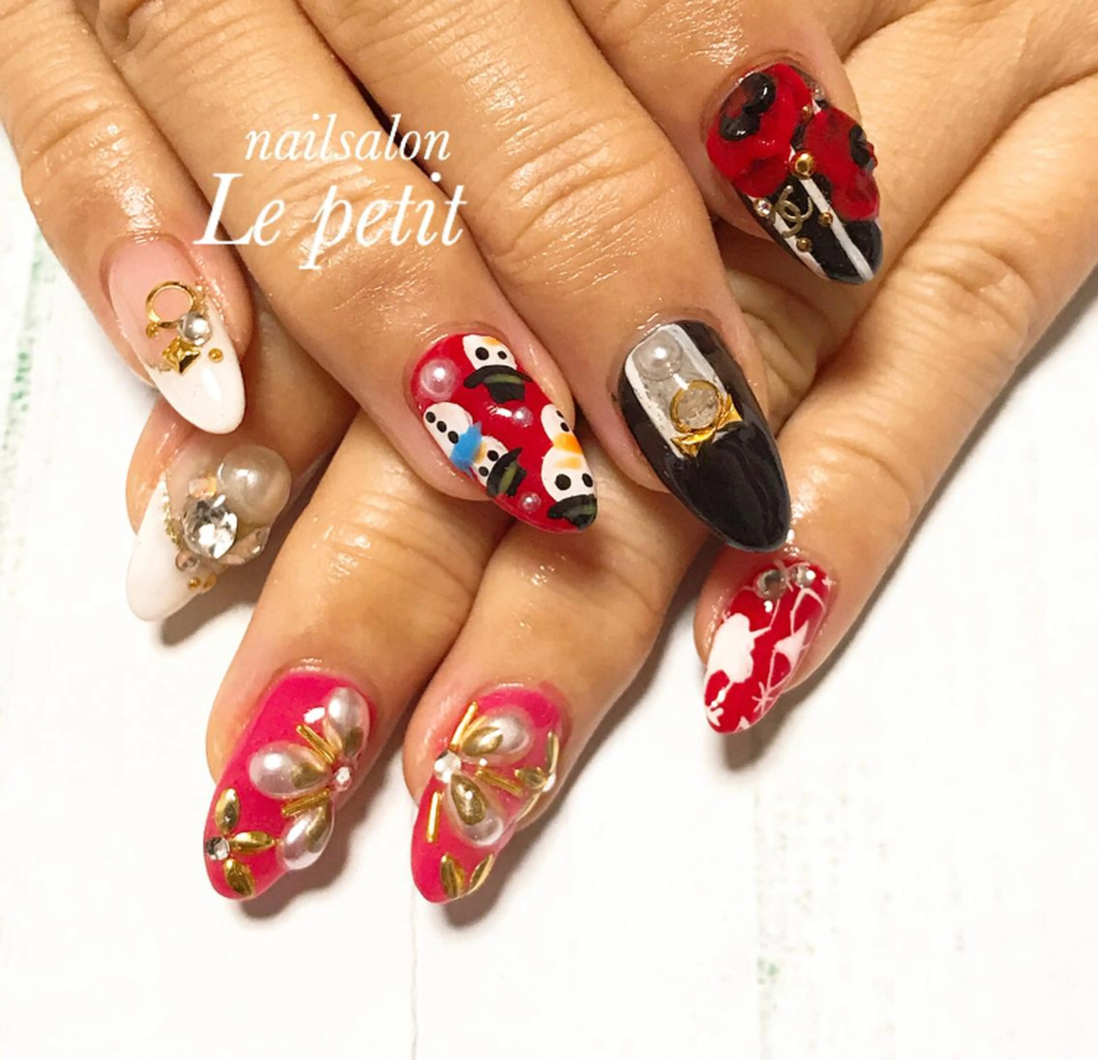 ネイル 石野 広佳のネイルデザイン