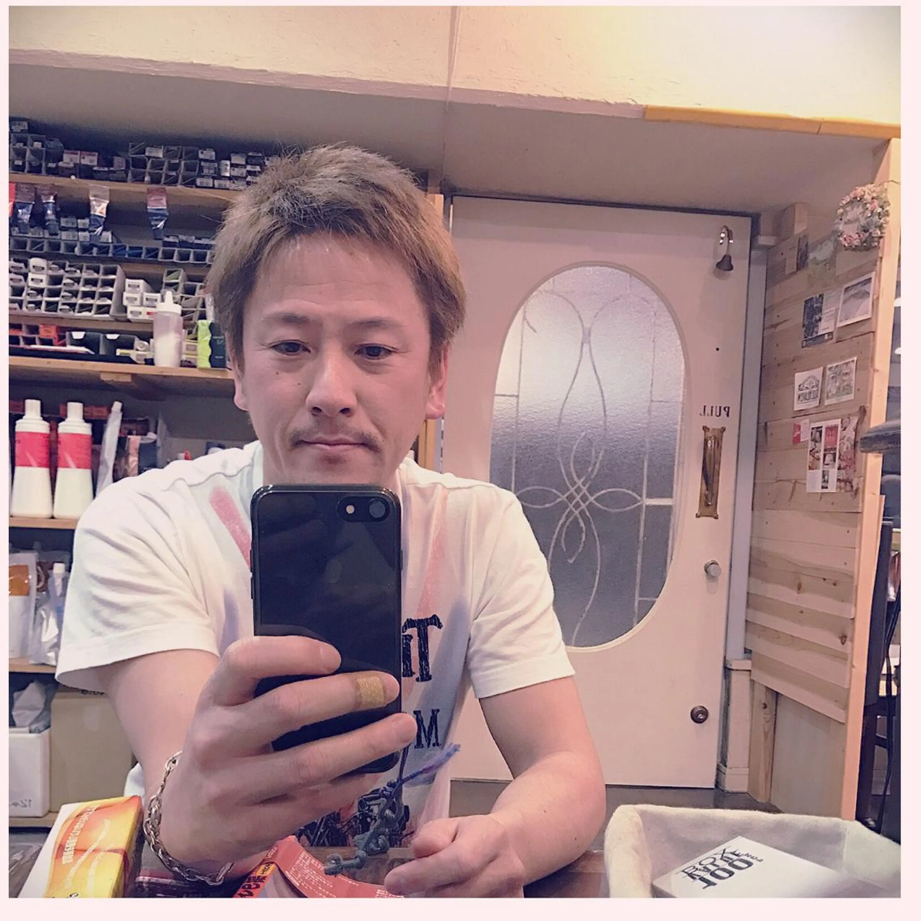 ショート メンズ メンズブリーチ ブルーヘブン TAKESHIのヘアスタイル