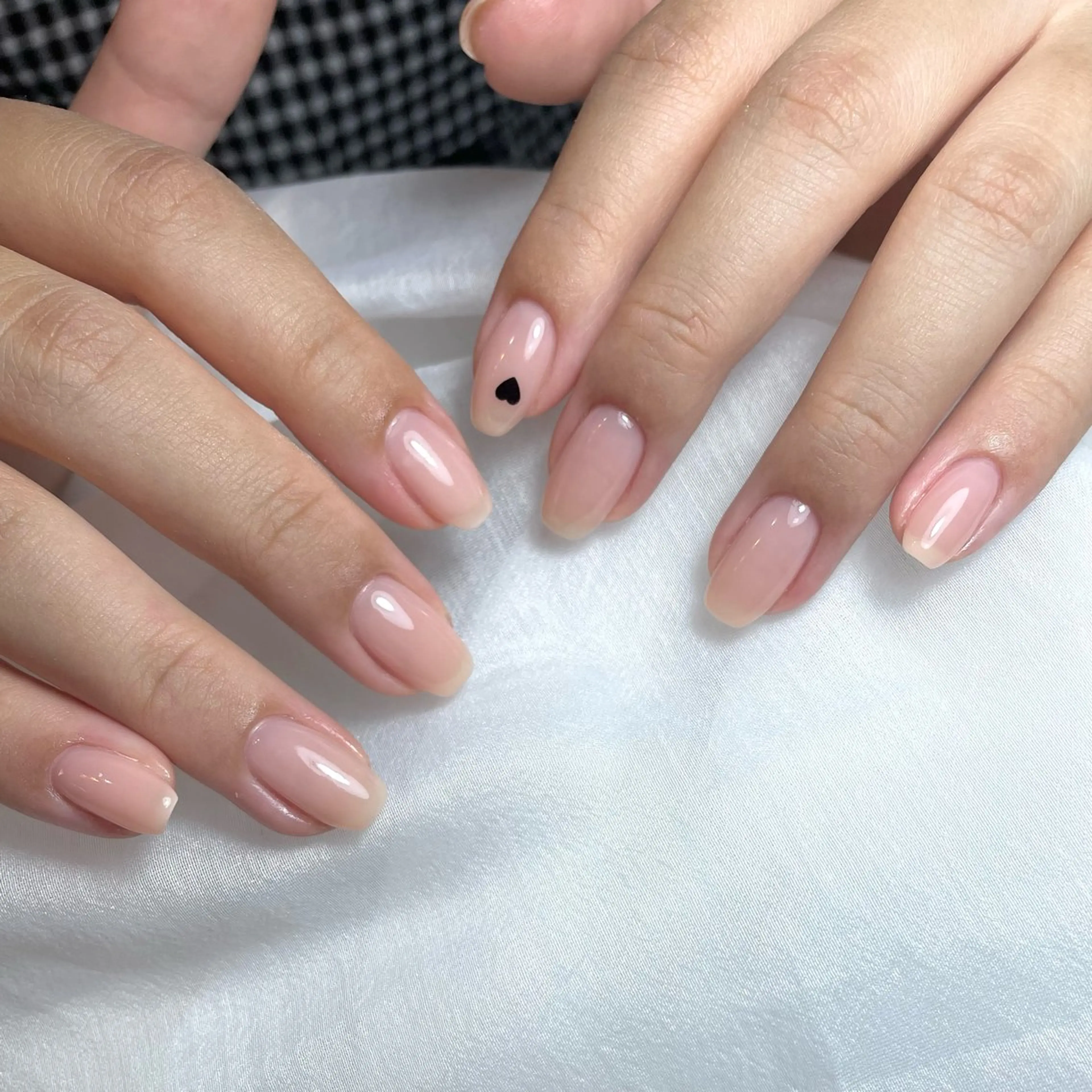 ネイル ハート ワンカラーネイル Lavender Beauty所属・Lavender Beauty あやののネイルデザイン