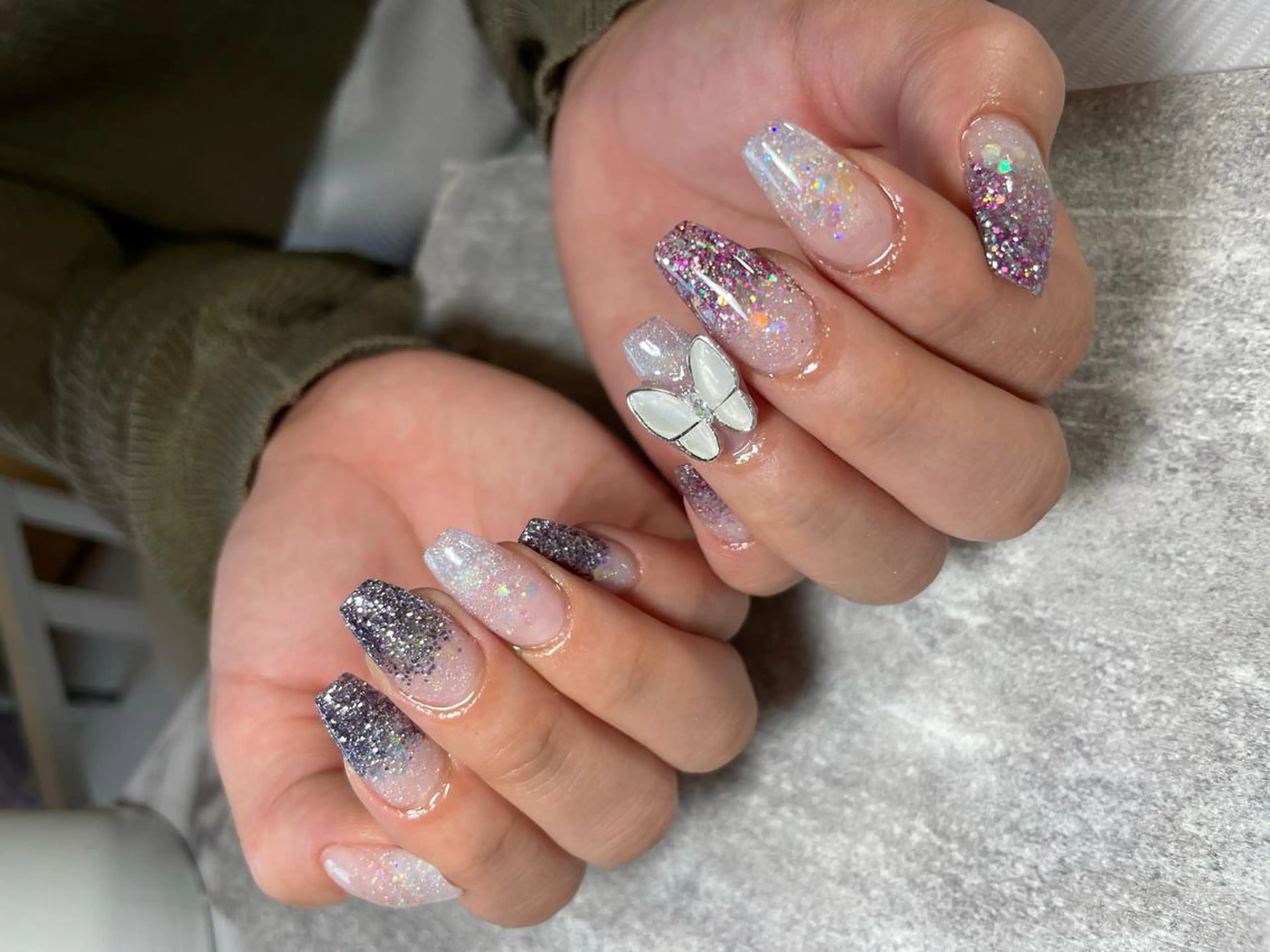 ネイル ハンドネイル 蓑原 佳央里のネイルデザイン