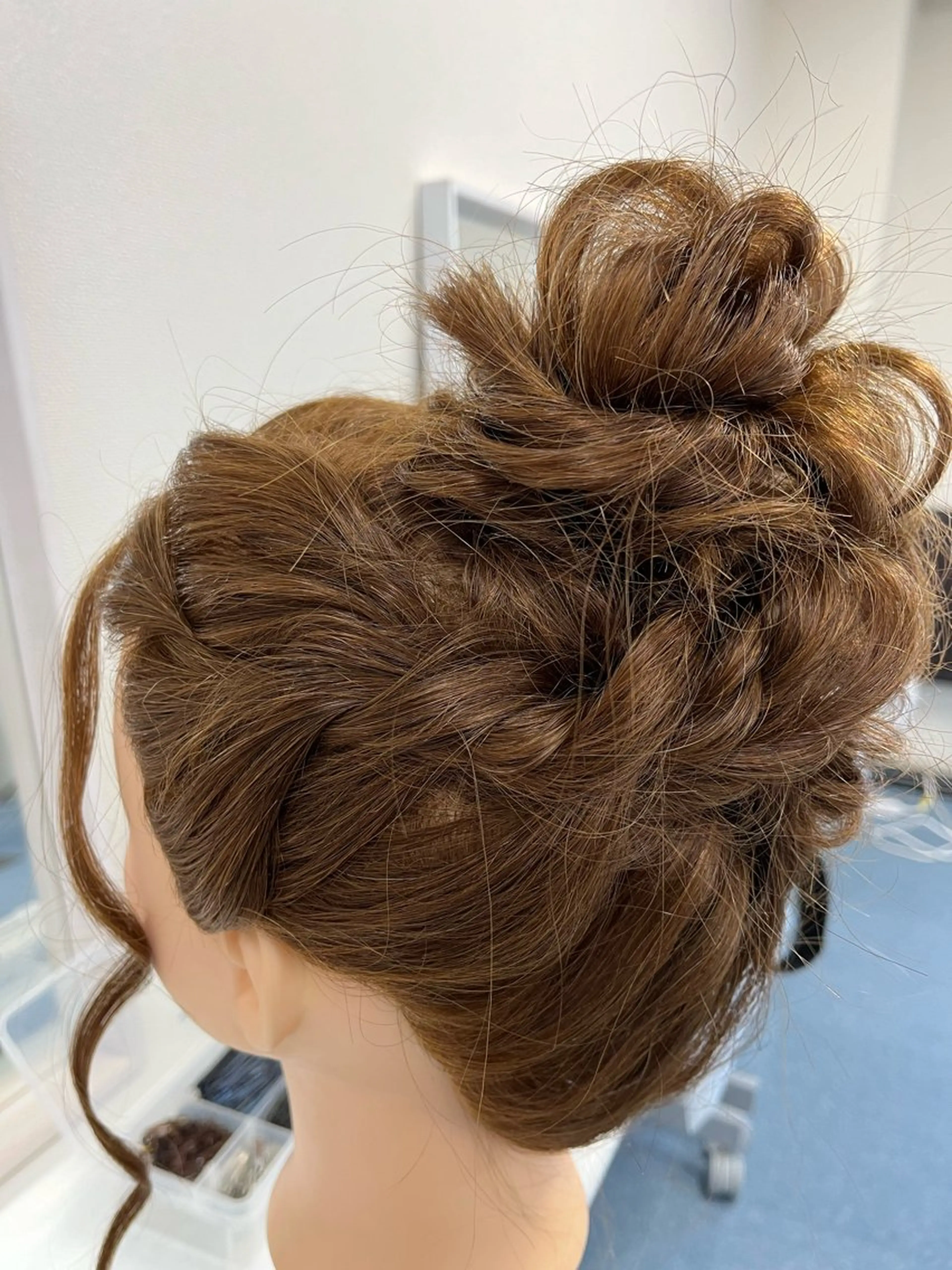 セミロング お団子ヘア 山本 ひろ美のその他イメージ