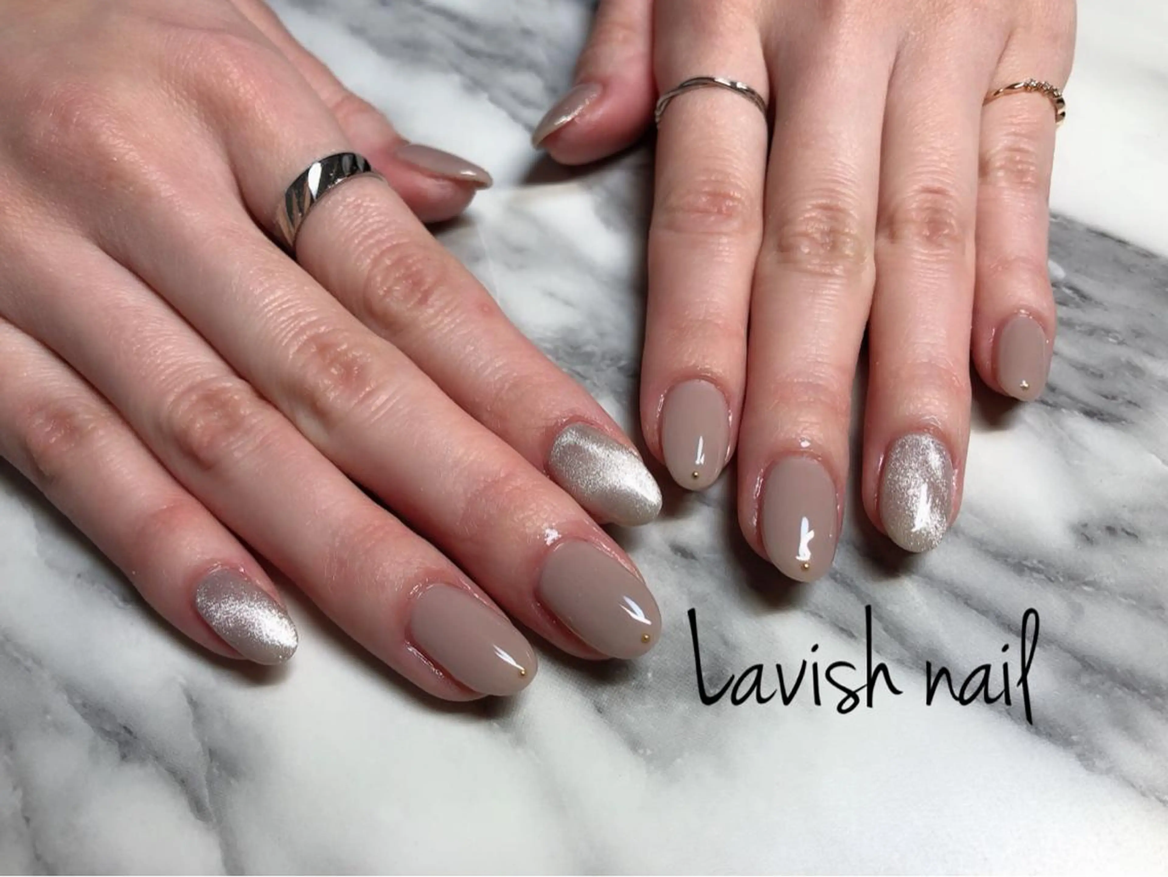 ネイル マグネットネイル ハンドネイル Lavish nailのネイルデザイン