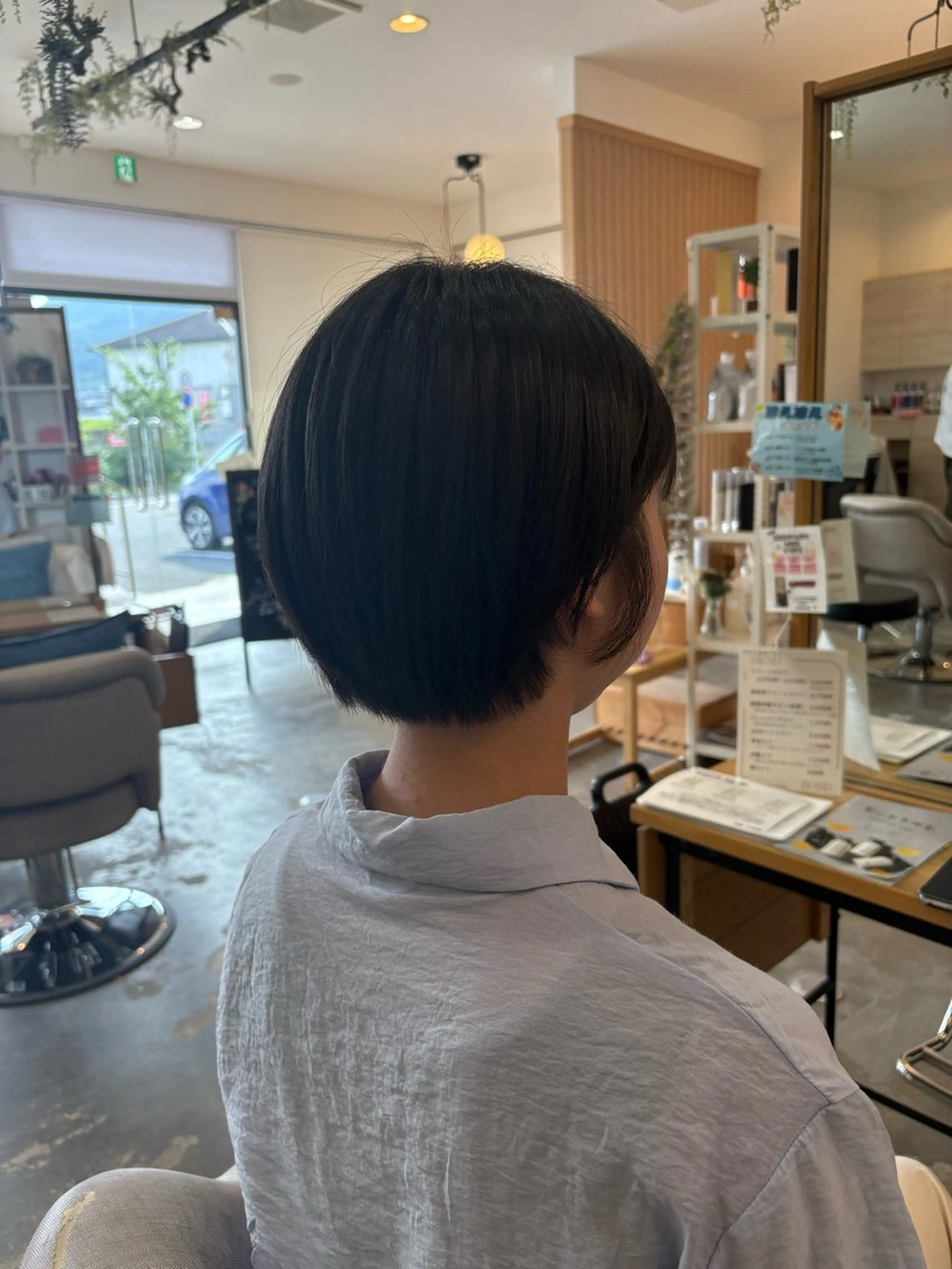ショート 伸ばしかけ BOND hair stage良福寺店所属・新畑 京子のヘアスタイル