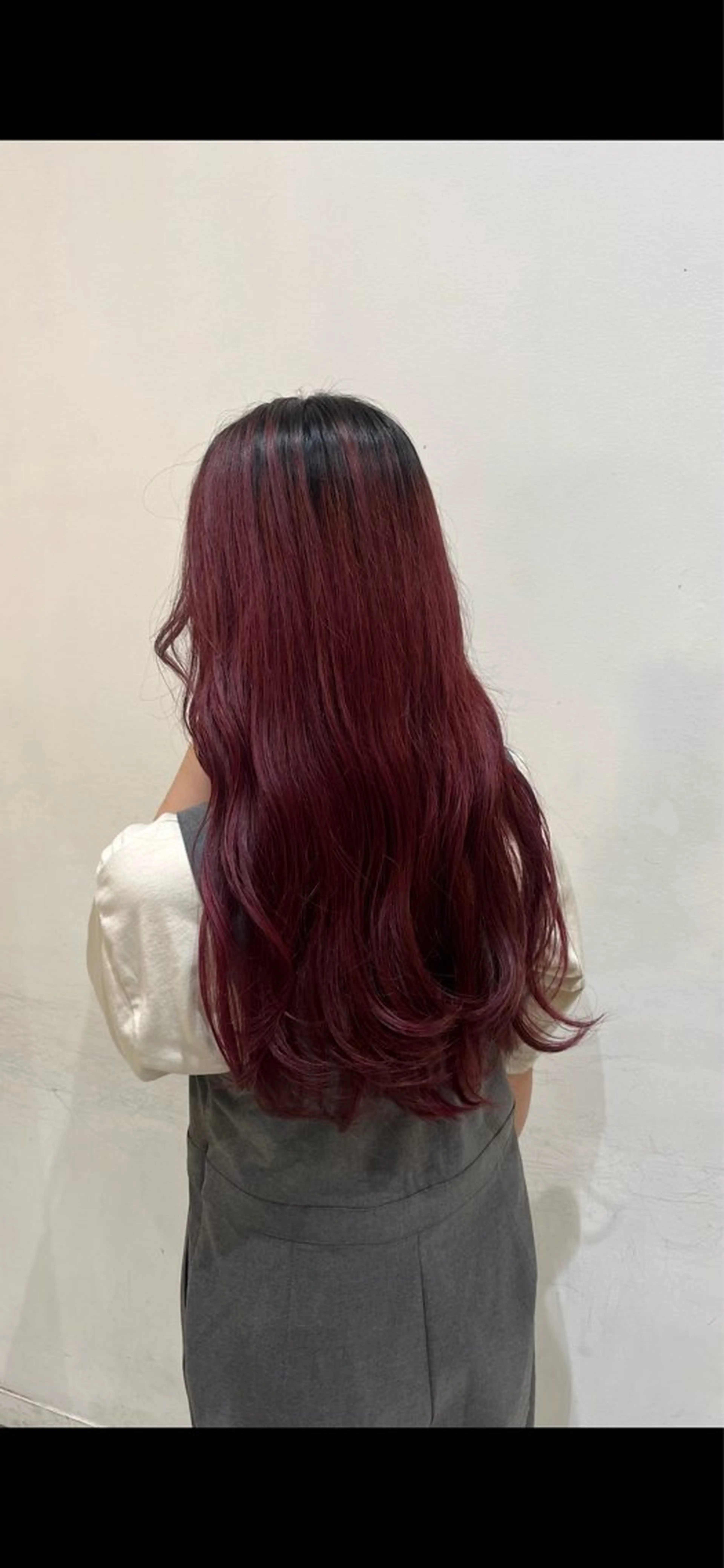 ロング カラー ブリーチ ヘアカラー ふかや まりかのヘアスタイル