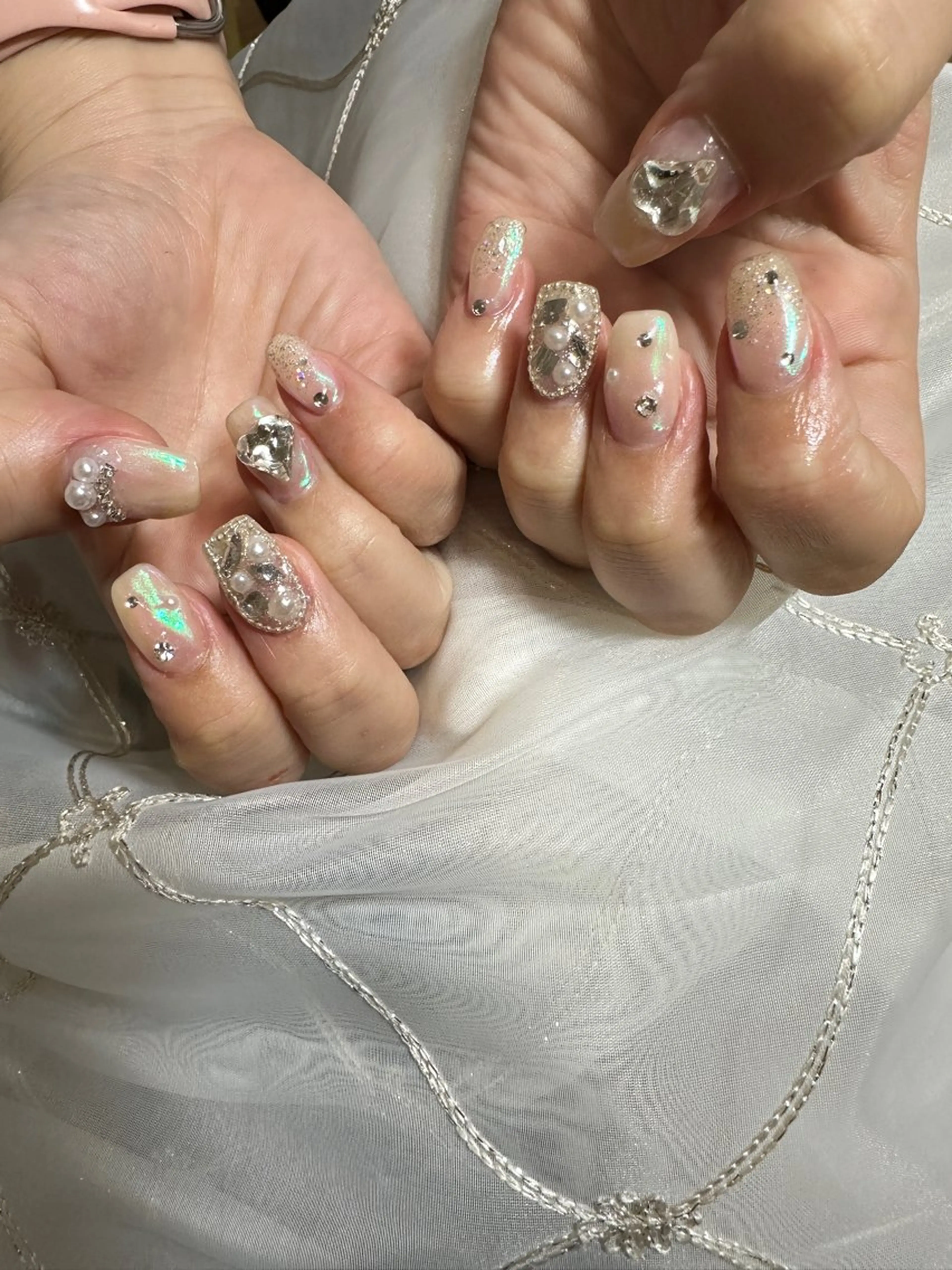 ネイル ガーリー キラキラネイル 韓国ネイル ハンドネイル YURI ◡̈ nagoyaのネイルデザイン