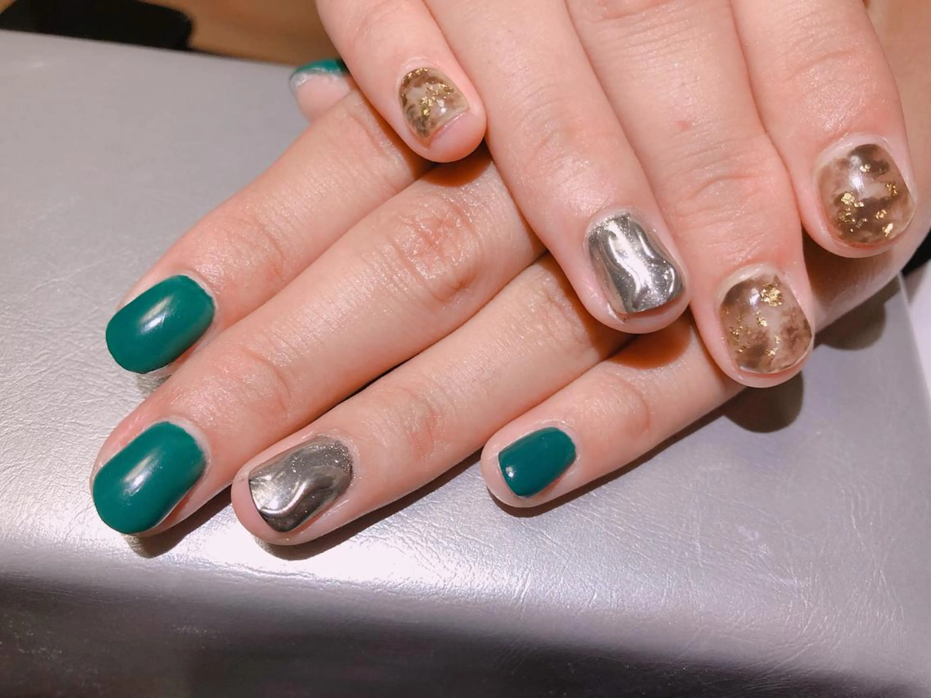 ネイル 伊藤 美里のネイルデザイン