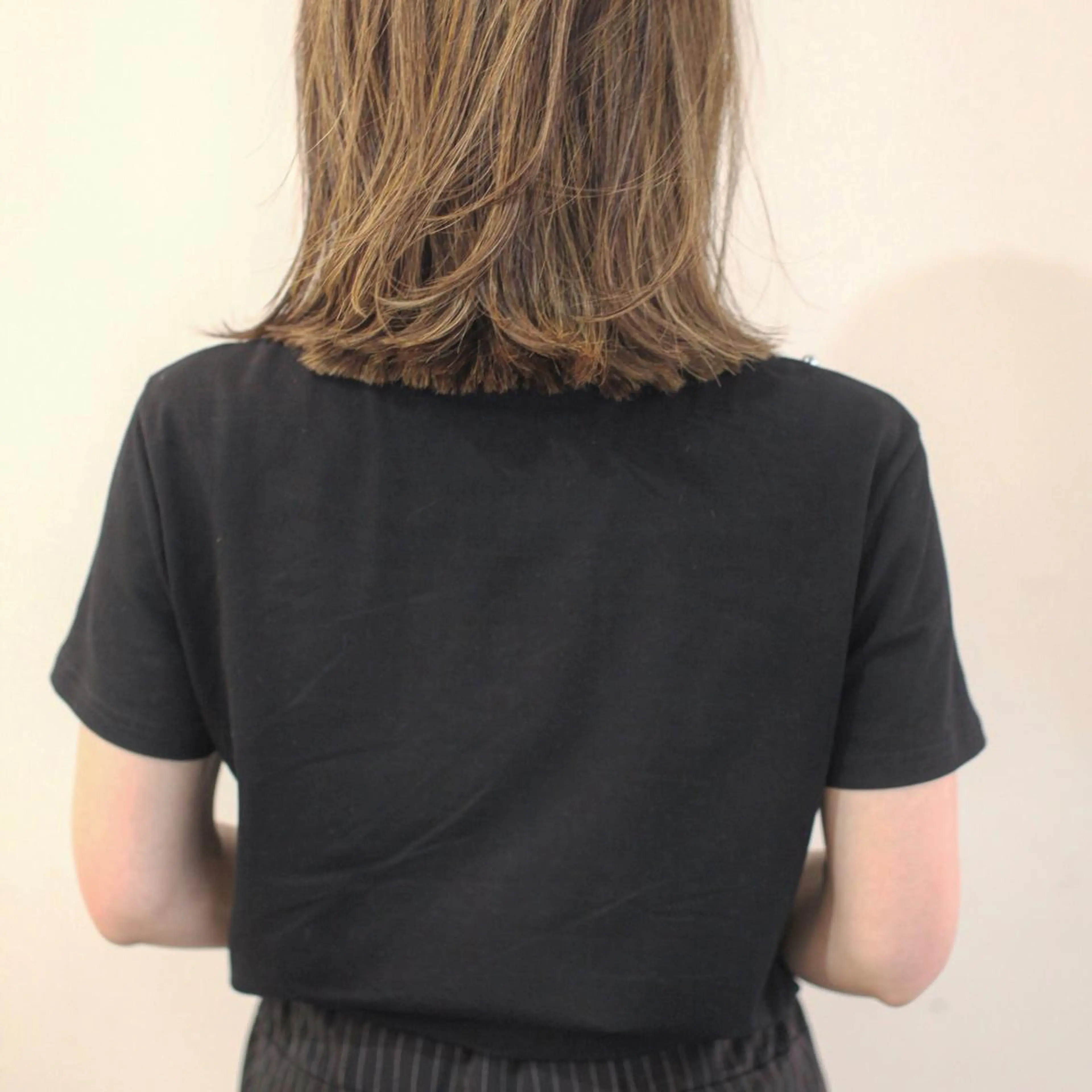 ショート カラー ヘアアレンジ アッシュ グラデーションカラー ハイライトカラー ハイライト おくれ毛 Mariana/ 鶴原-ハイライトのヘアスタイル