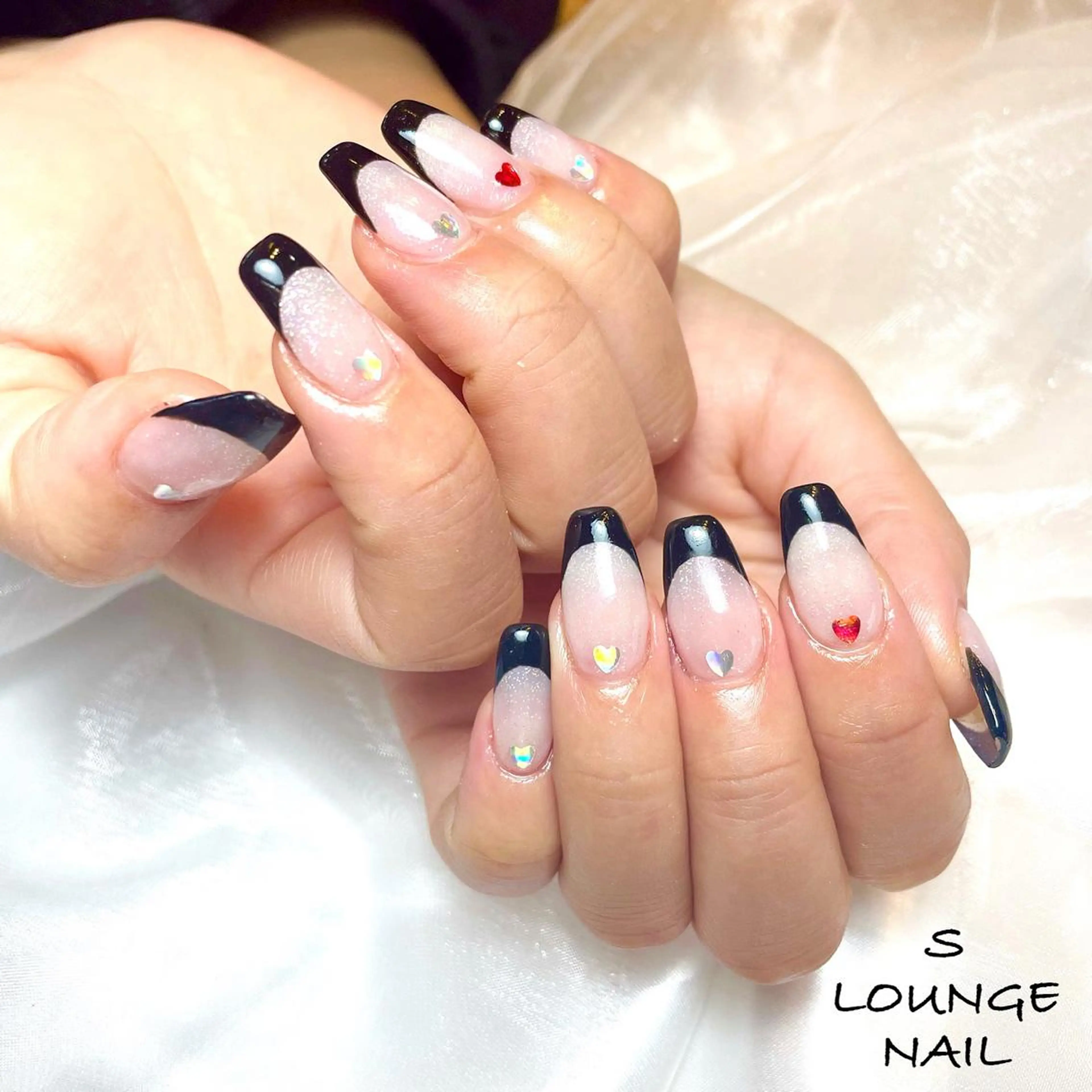 ネイル ハンドネイル フットネイル S LOUNGE NAIL所属・パーツたくさん🍓 SUMIのネイルデザイン