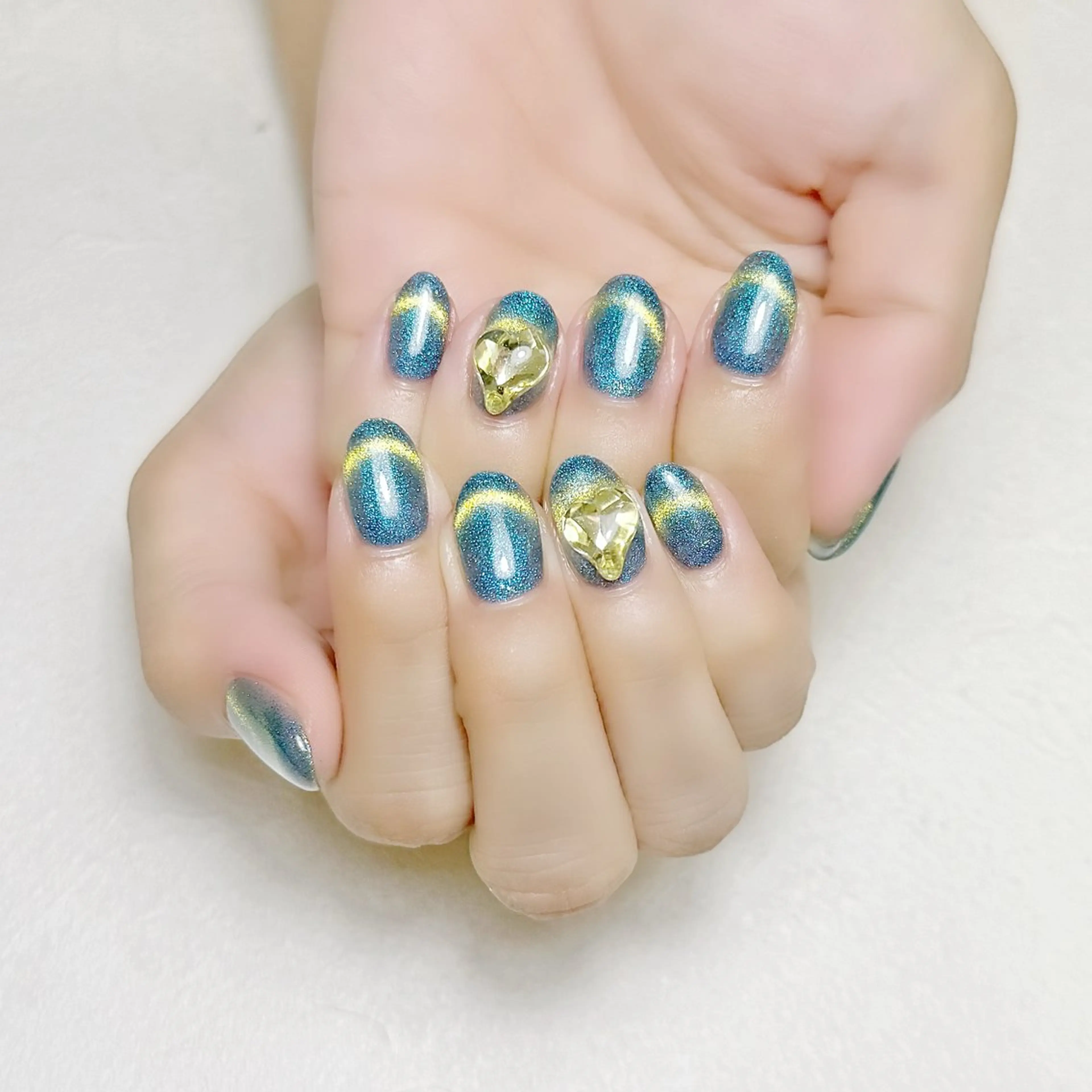 ネイル ブルー フレンチネイル ハート マグネットネイル マグネットフレンチ rouse nail RISATOのネイルデザイン