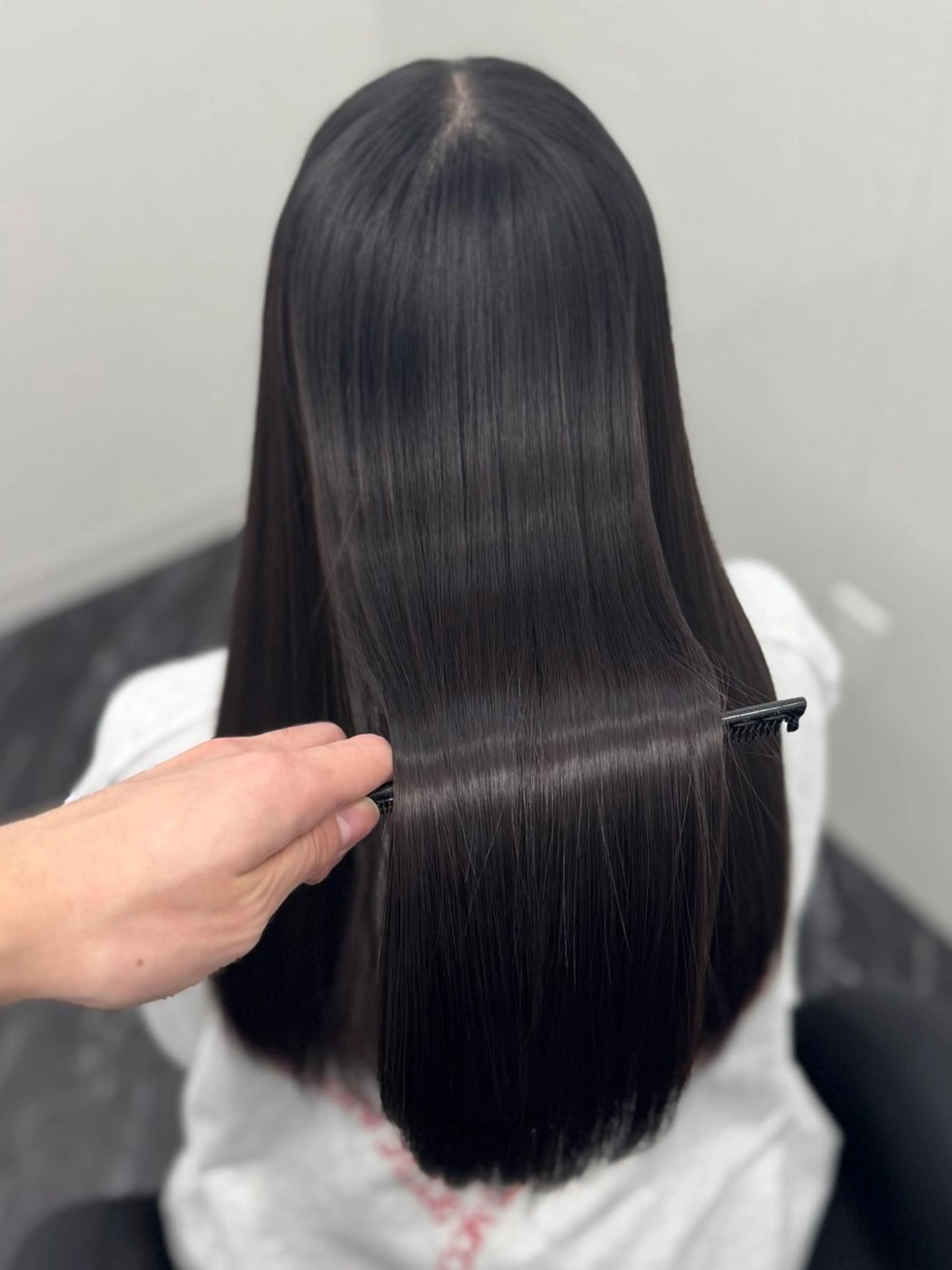 ロング パーマ くびれヘア ハッシュカット ハイレイヤー 髪質改善 ヨシンモリ ヘアカラー トリートメント ブリーチなし Ⅰ 髪質改善カラーのヘアスタイル