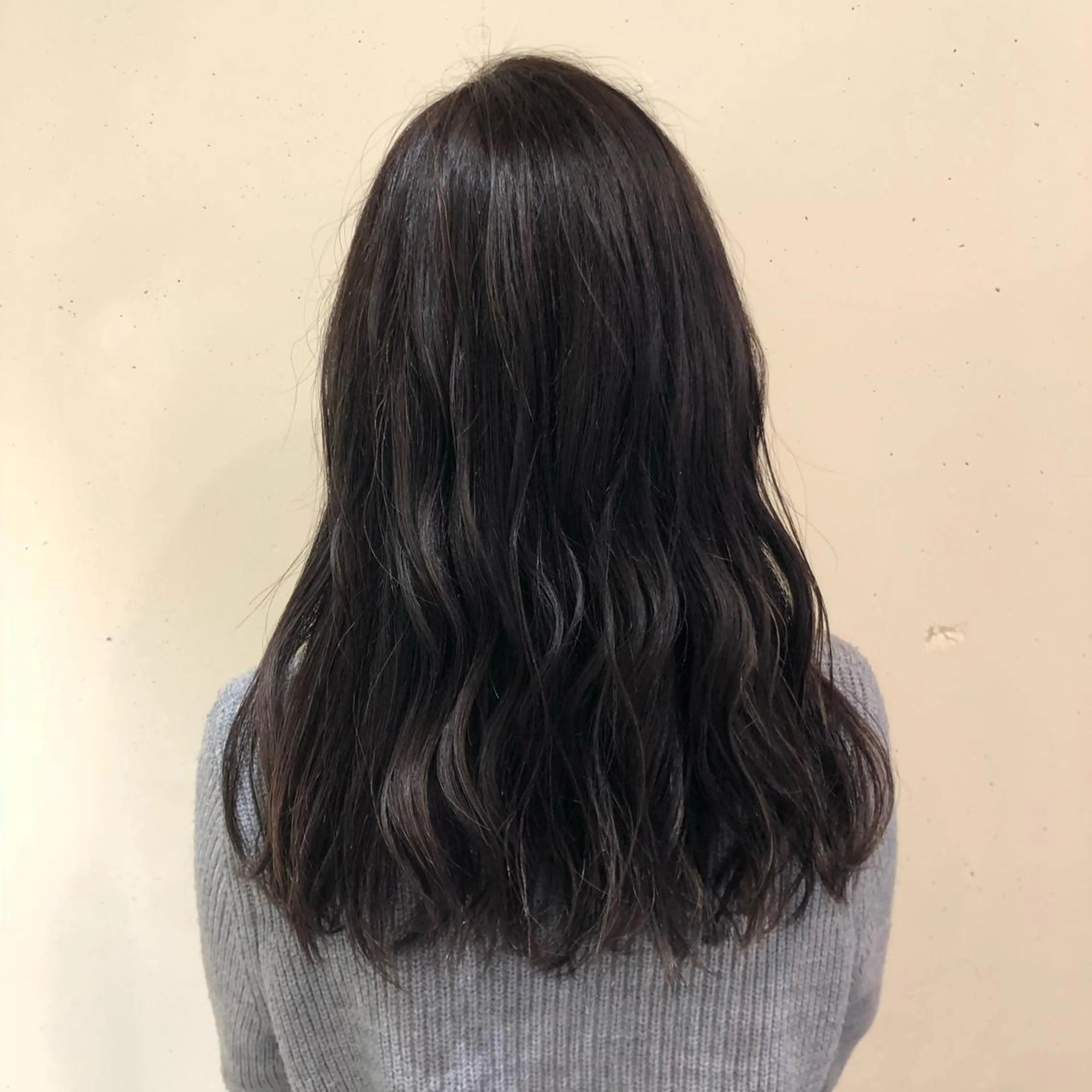 セミロング カラー パーマ ヘアアレンジ バレイヤージュ ベージュカラー 黒髪 ブリーチ 透明感カラー 【ツヤ髪美容師】 ツダケイスケのヘアスタイル
