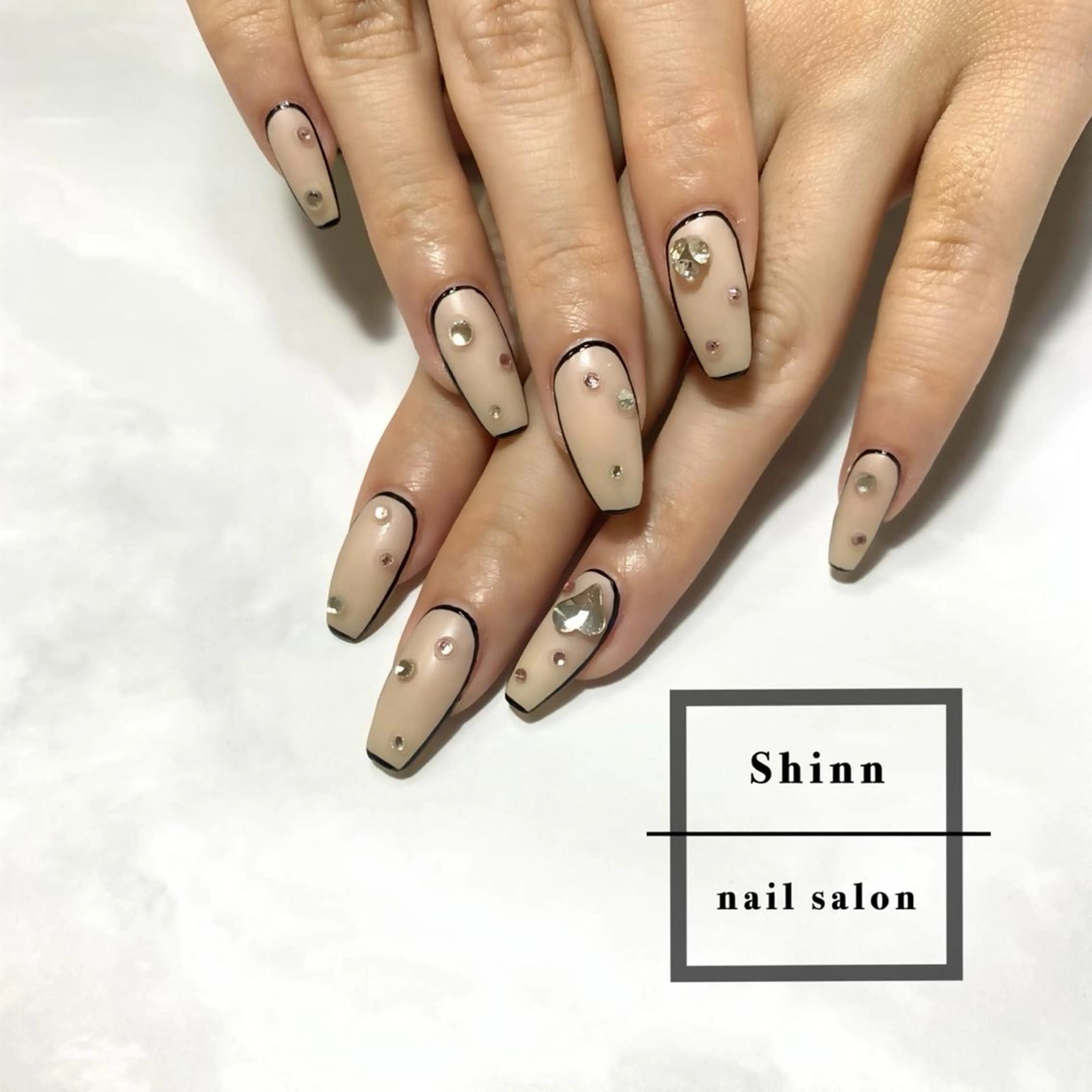 ネイル ハンドネイル ハンドケア 岩本 真のネイルデザイン