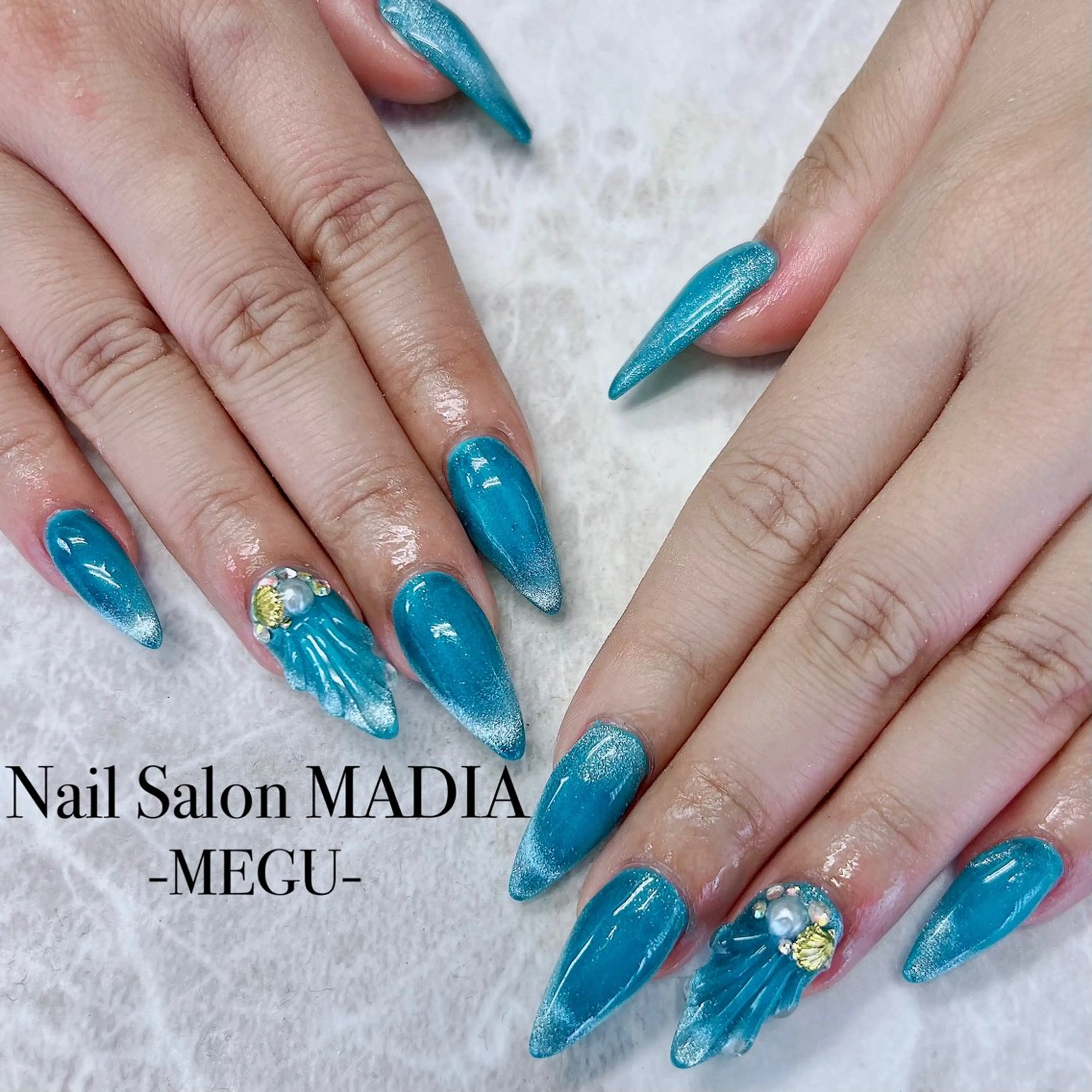 ネイル MADIA藤沢所属・MADIA MEGUのネイルデザイン