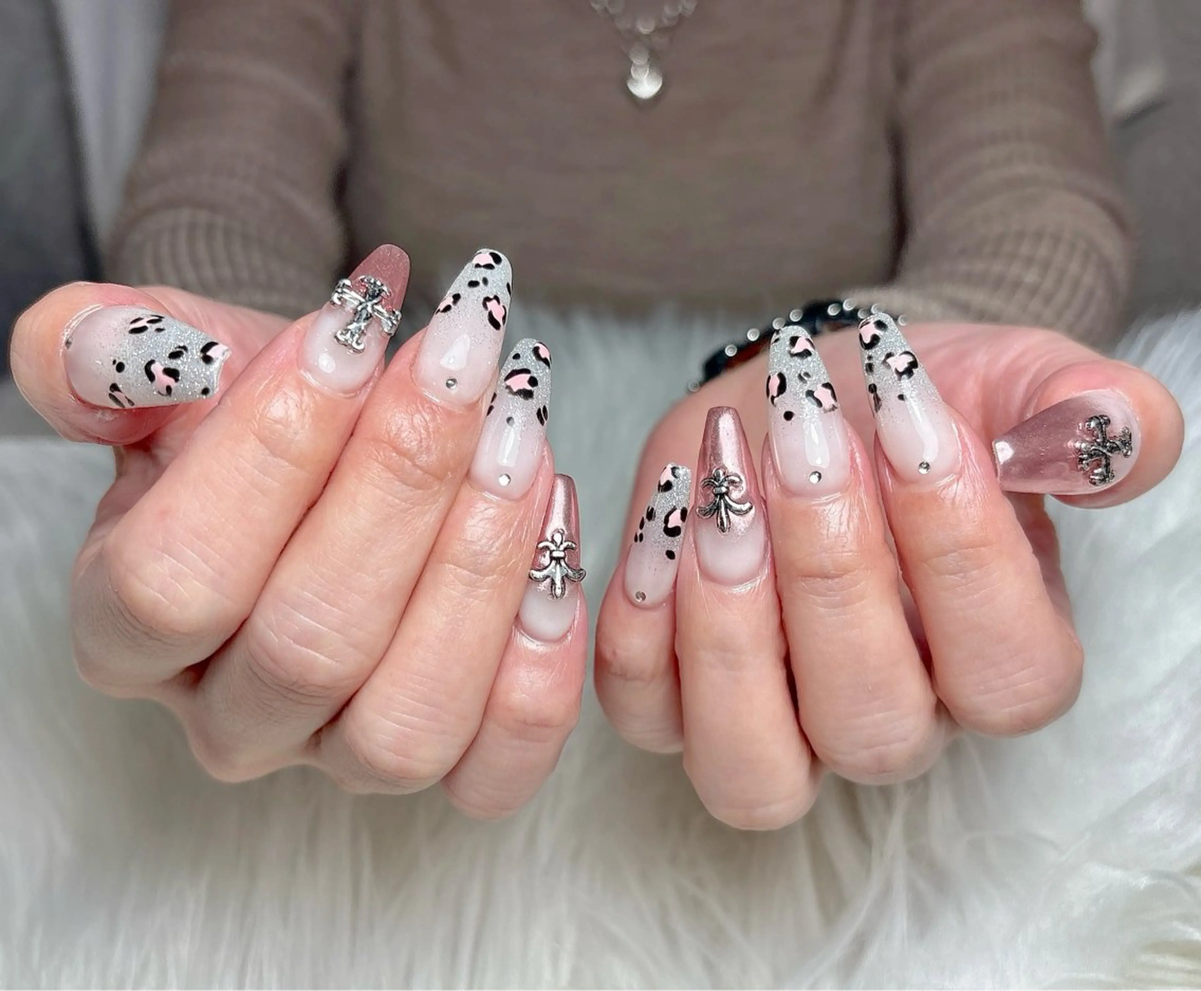 ネイル ハンドネイル ハンドケア Hi Beauty 渋谷(ネイル、ハイパーナイフ6、脂肪れいきゃく、マッサージ＆エステサロン)所属・Hi beauty 渋谷のネイルデザイン