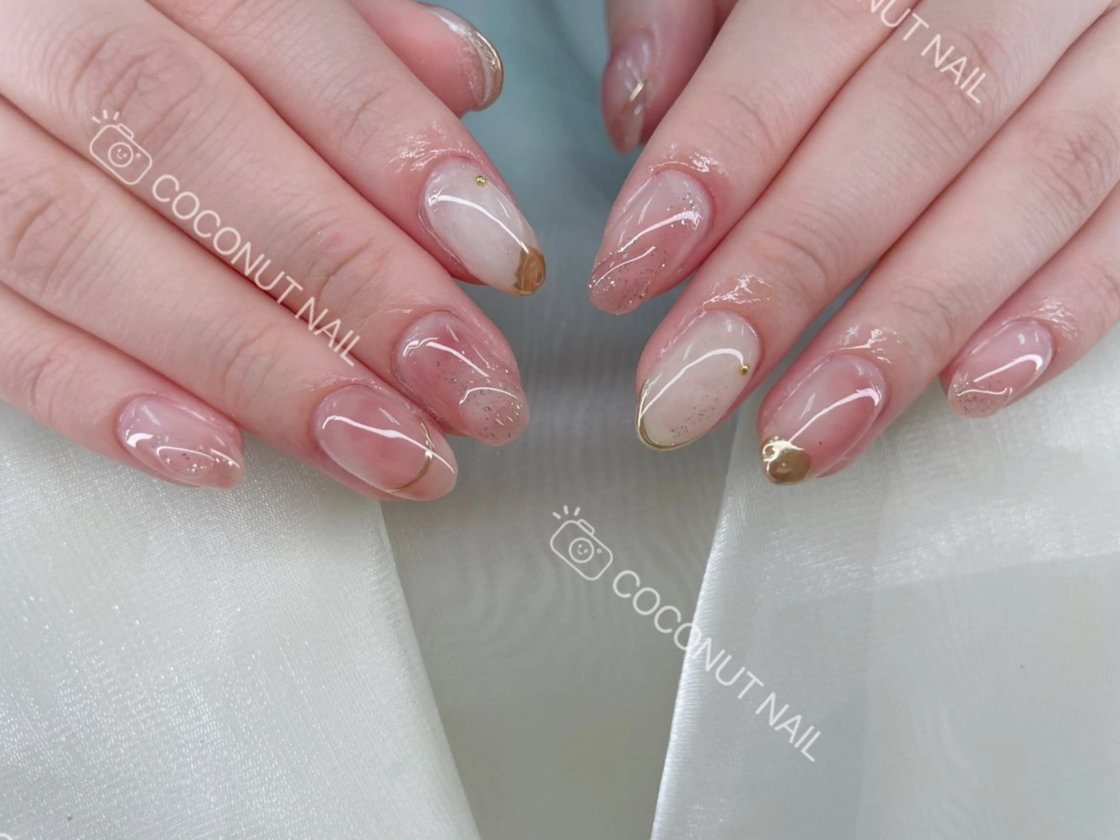 ネイル べっ甲ネイル フレンチネイル キラキラネイル マグネットネイル 大理石ネイル(マーブル) ハンドネイル 神田 ココナッツのネイルデザイン